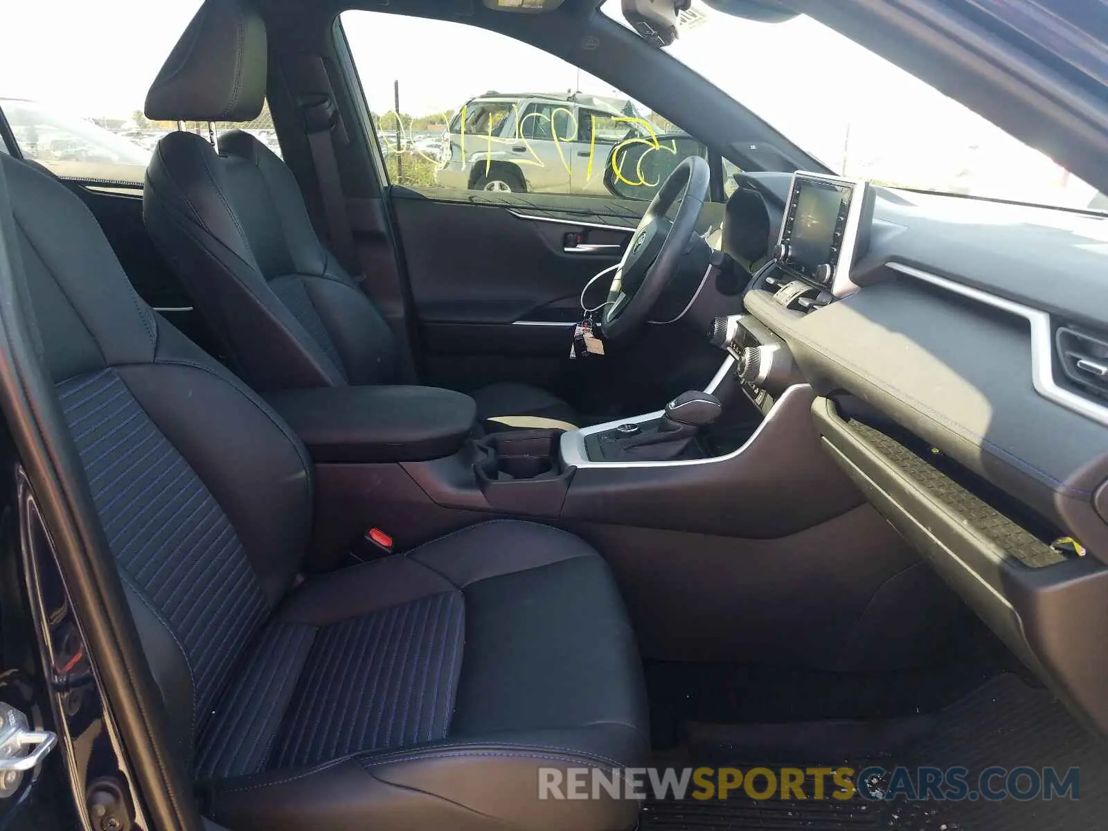5 fotografías del automóvil dañado 4T3EWRFV4LU003088 TOYOTA RAV4 2020
