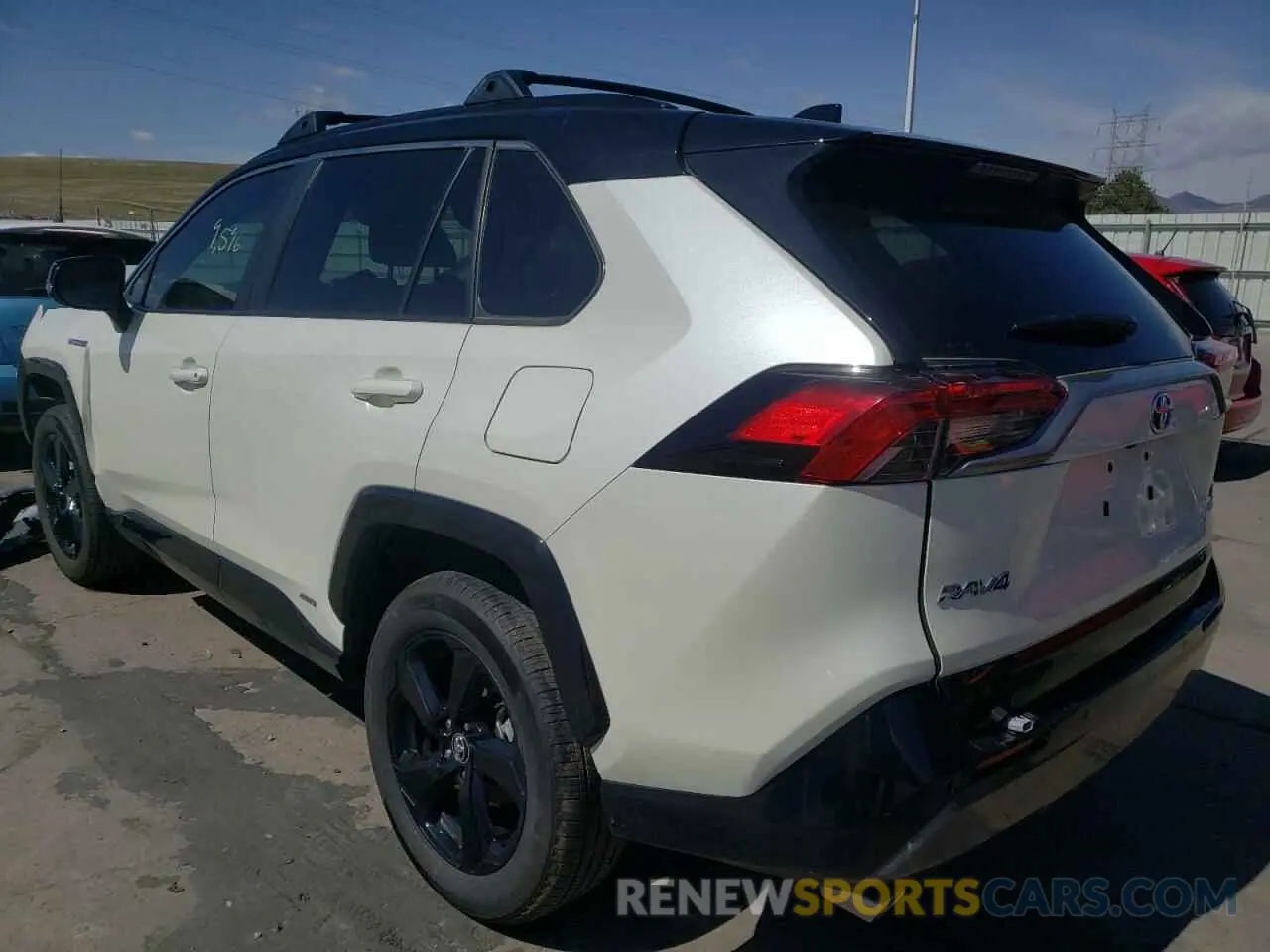 3 fotografías del automóvil dañado 4T3EWRFVXLU006559 TOYOTA RAV4 2020
