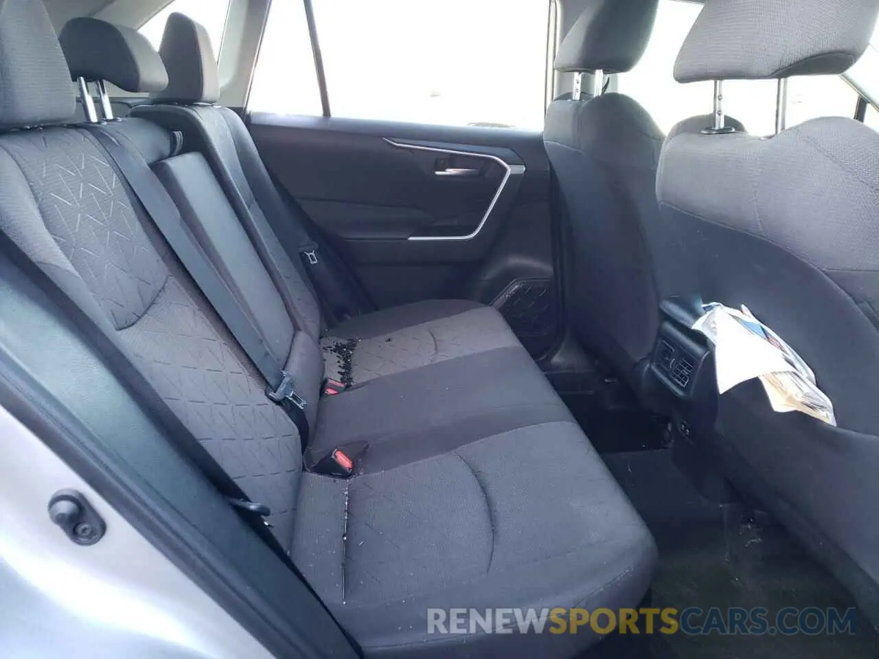 6 fotografías del automóvil dañado 4T3R6RFV2LU003687 TOYOTA RAV4 2020