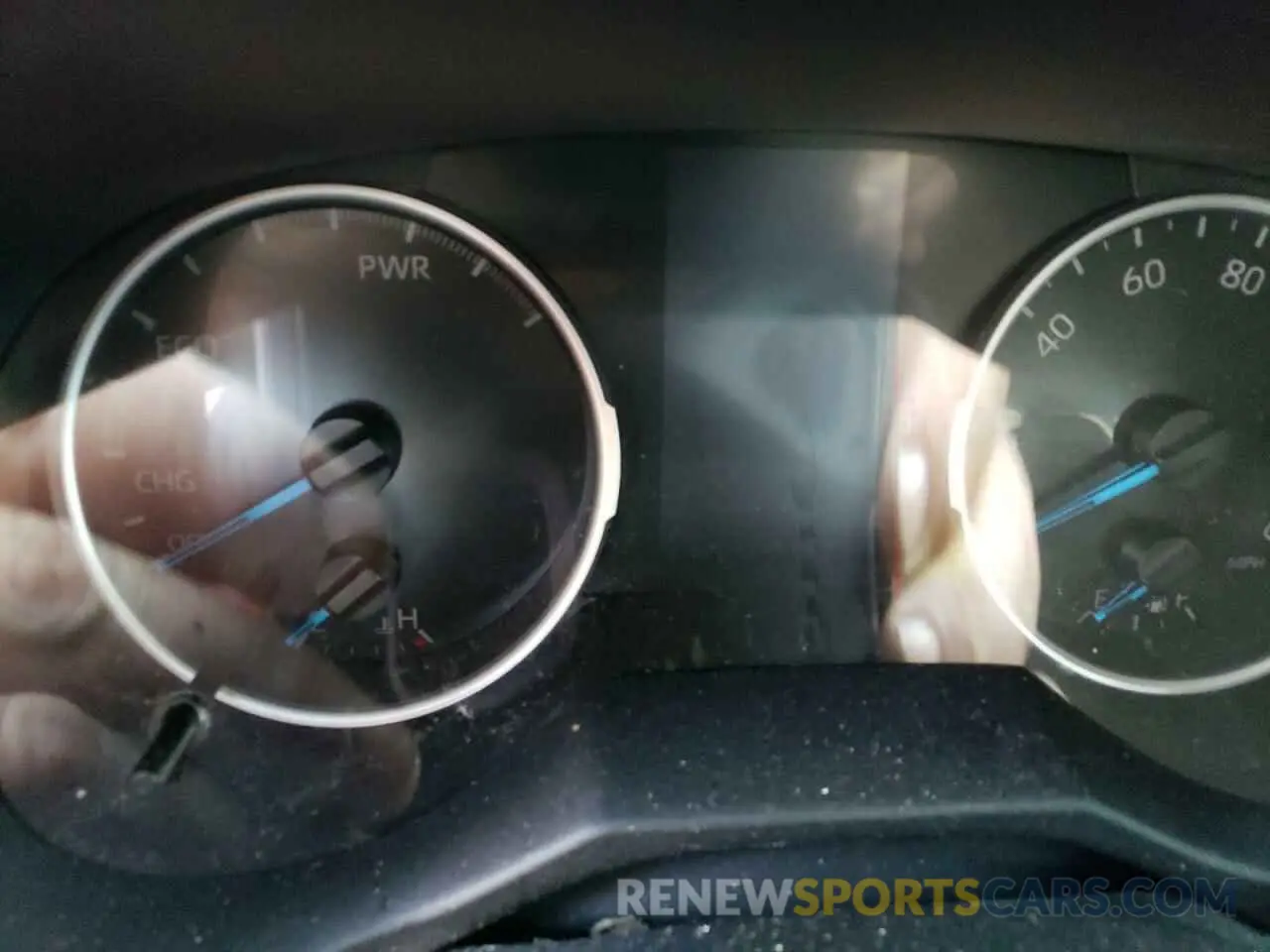 8 fotografías del automóvil dañado 4T3R6RFV2LU003687 TOYOTA RAV4 2020