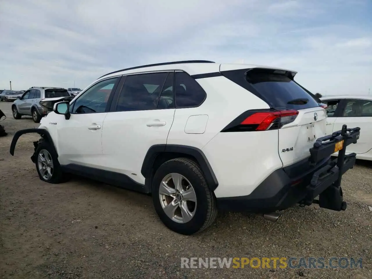 2 fotografías del automóvil dañado 4T3R6RFV5LU002615 TOYOTA RAV4 2020