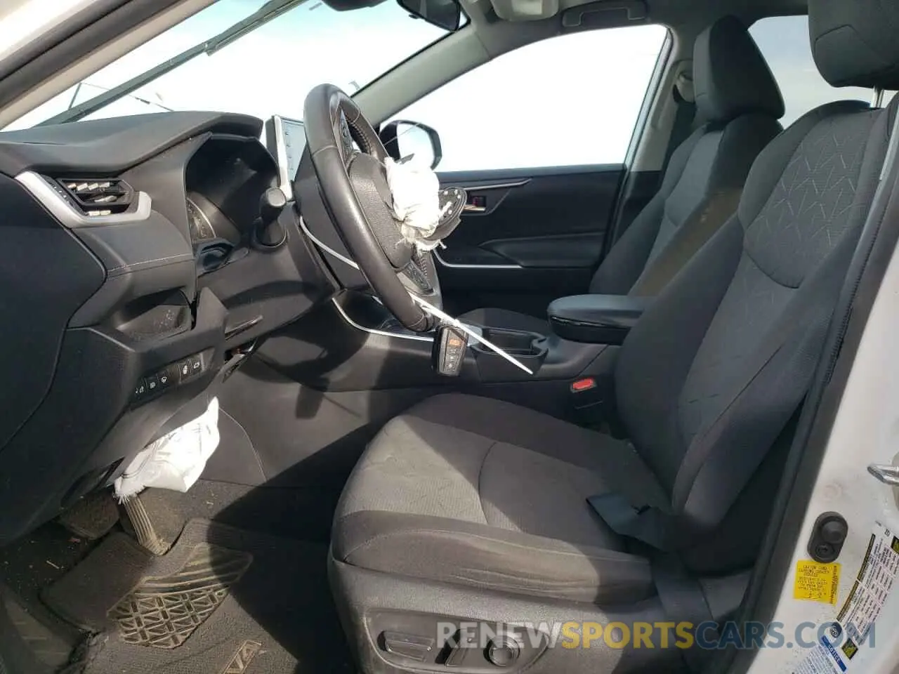 7 fotografías del automóvil dañado 4T3R6RFV5LU002615 TOYOTA RAV4 2020