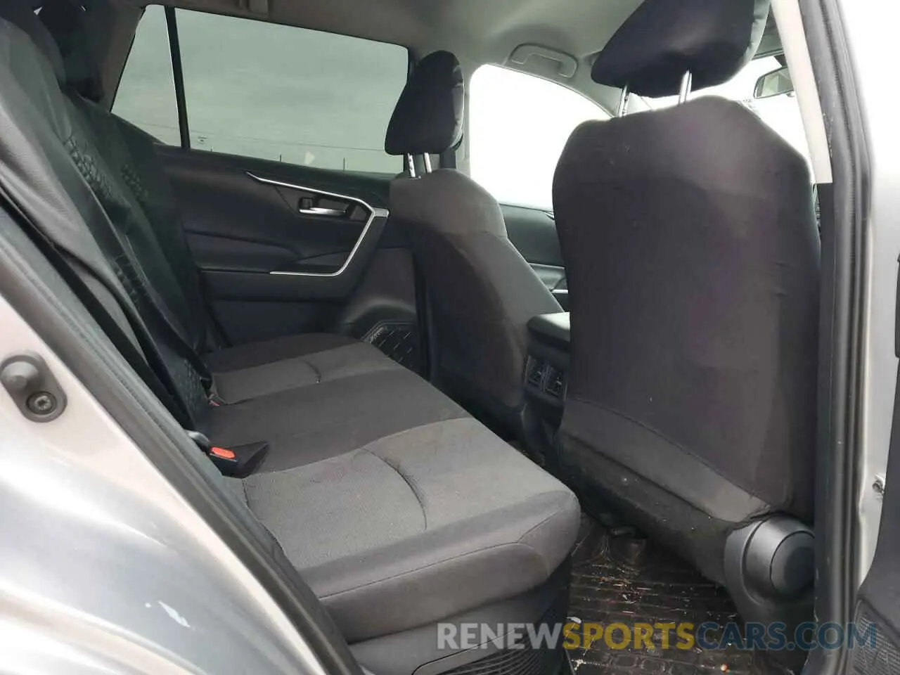 10 fotografías del automóvil dañado 4T3R6RFV9LU003783 TOYOTA RAV4 2020