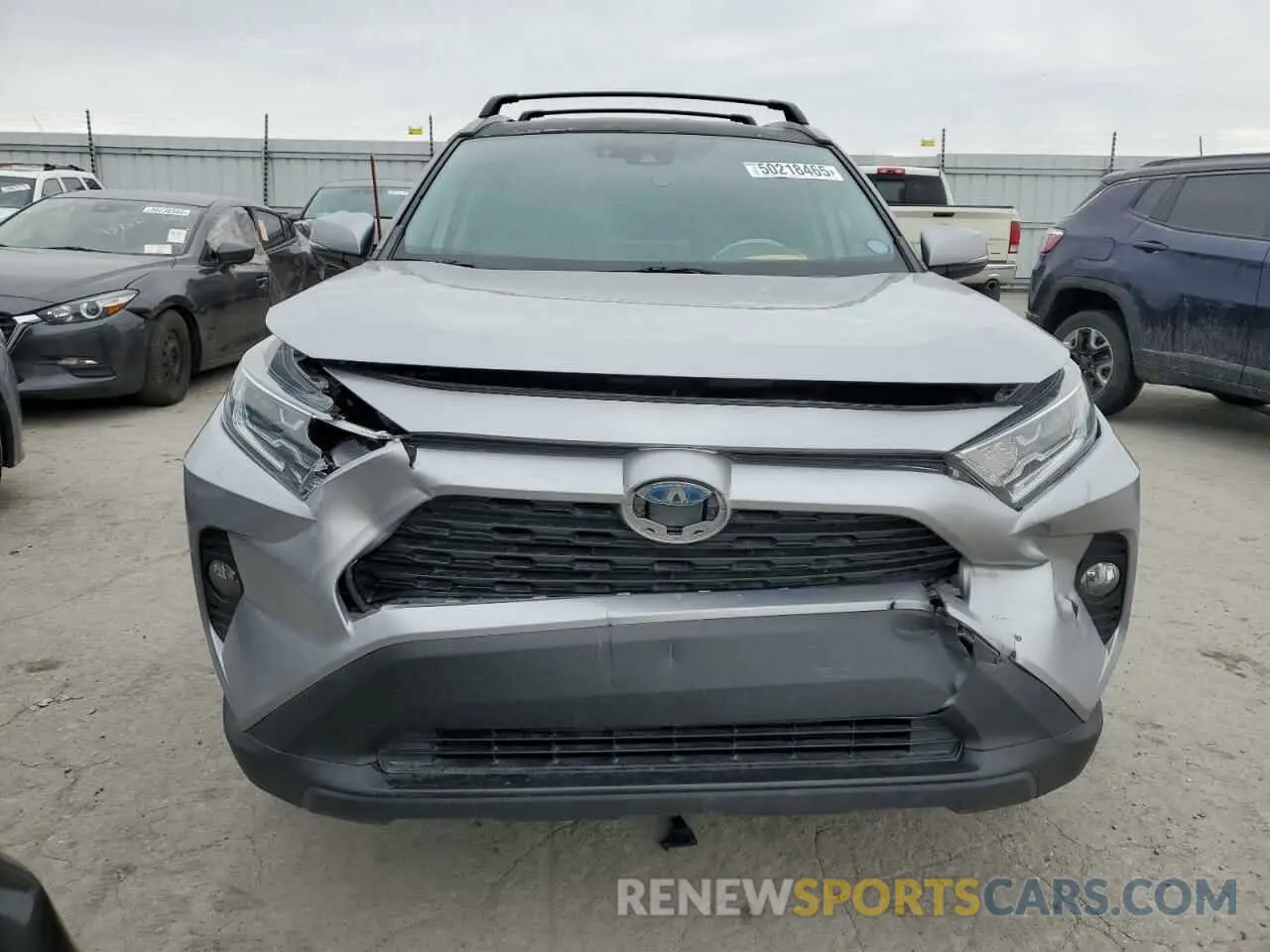 5 fotografías del automóvil dañado 4T3R6RFV9LU003783 TOYOTA RAV4 2020