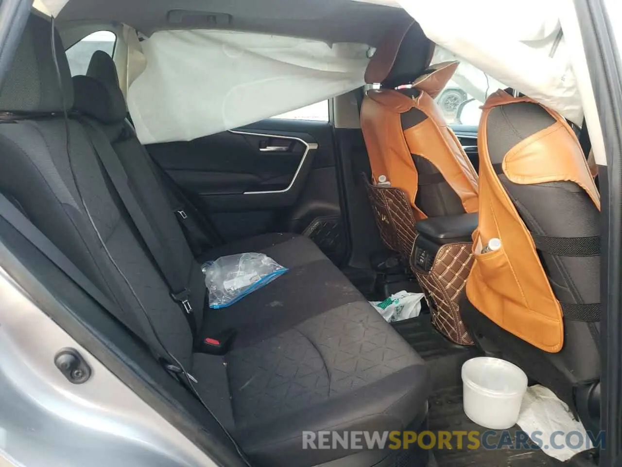 10 fotografías del automóvil dañado 4T3RWRFVXLU002142 TOYOTA RAV4 2020