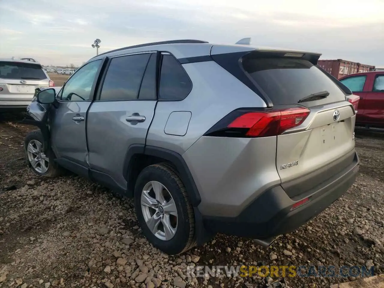 2 fotografías del automóvil dañado 4T3RWRFVXLU002142 TOYOTA RAV4 2020