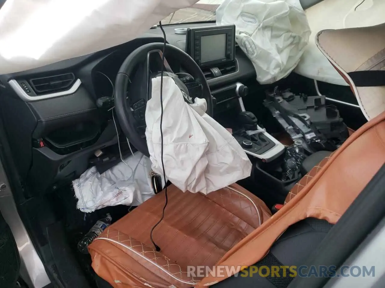 8 fotografías del automóvil dañado 4T3RWRFVXLU002142 TOYOTA RAV4 2020