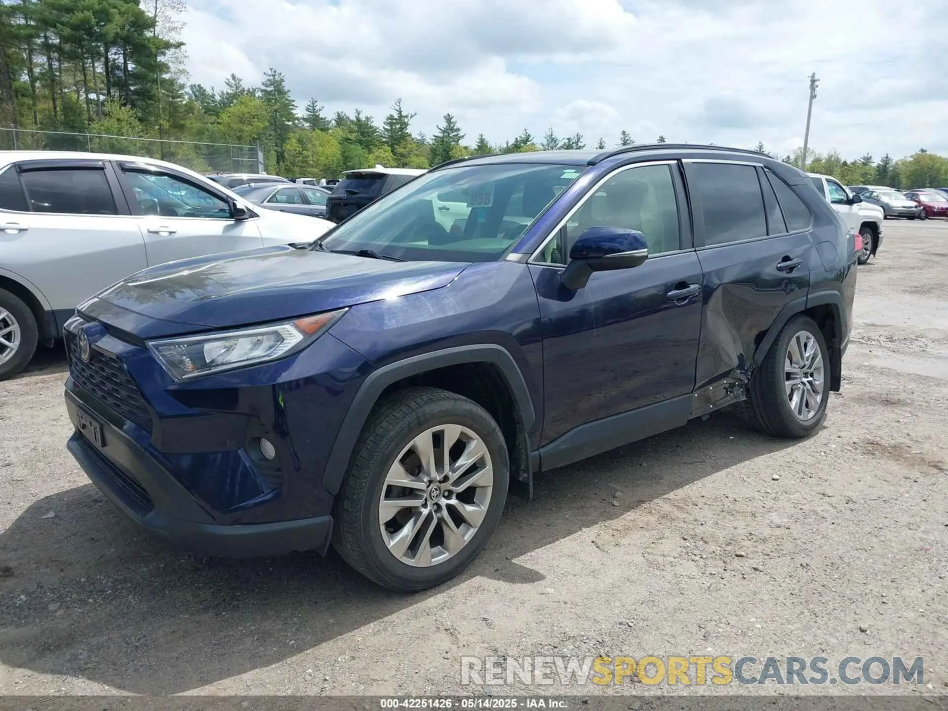 2 fotografías del automóvil dañado JTMA1RFV9LD067850 TOYOTA RAV4 2020
