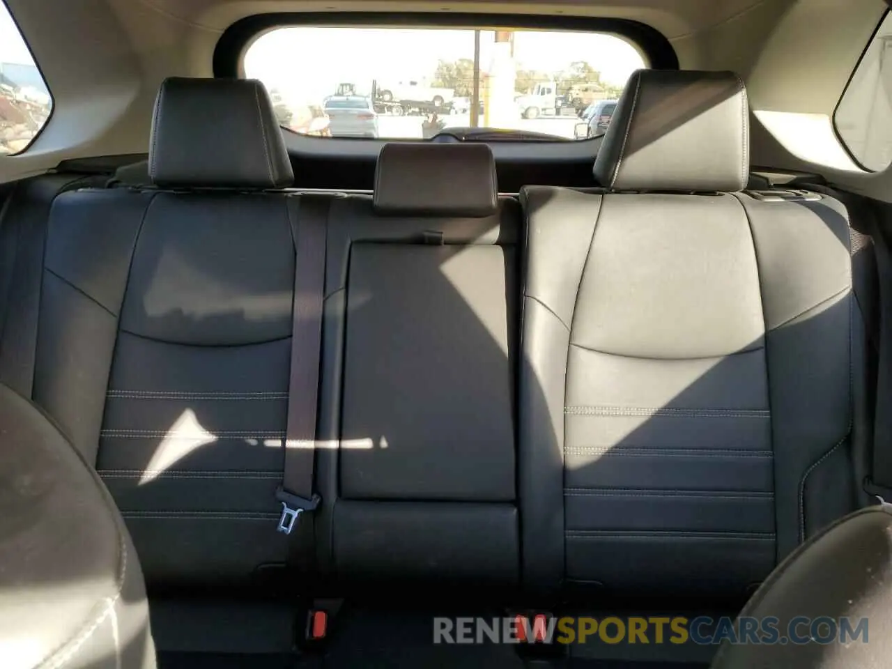 10 fotografías del automóvil dañado JTMC1RFV9LJ017363 TOYOTA RAV4 2020