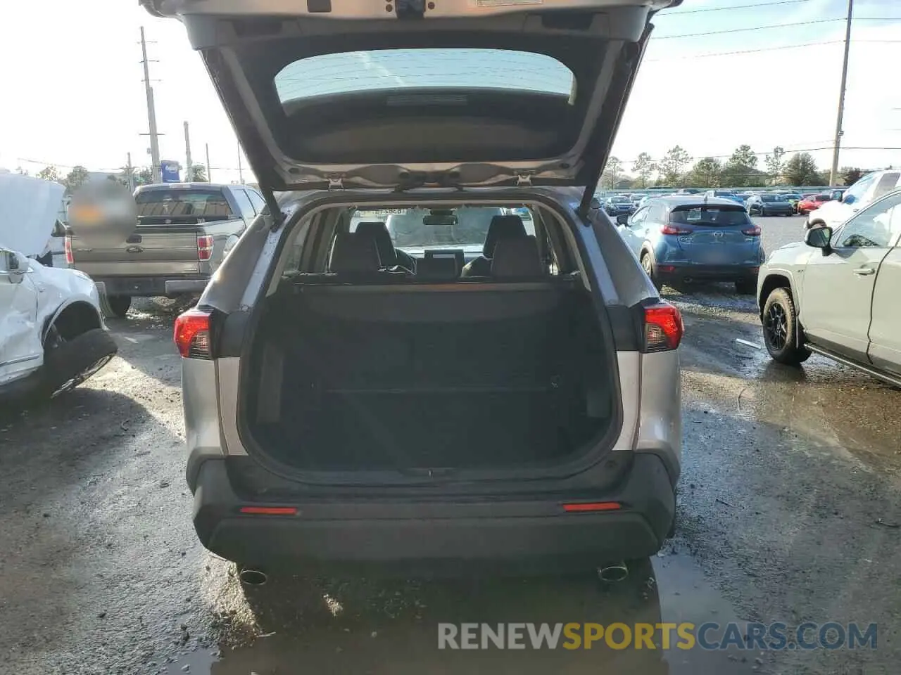 6 fotografías del automóvil dañado JTMC1RFV9LJ017363 TOYOTA RAV4 2020