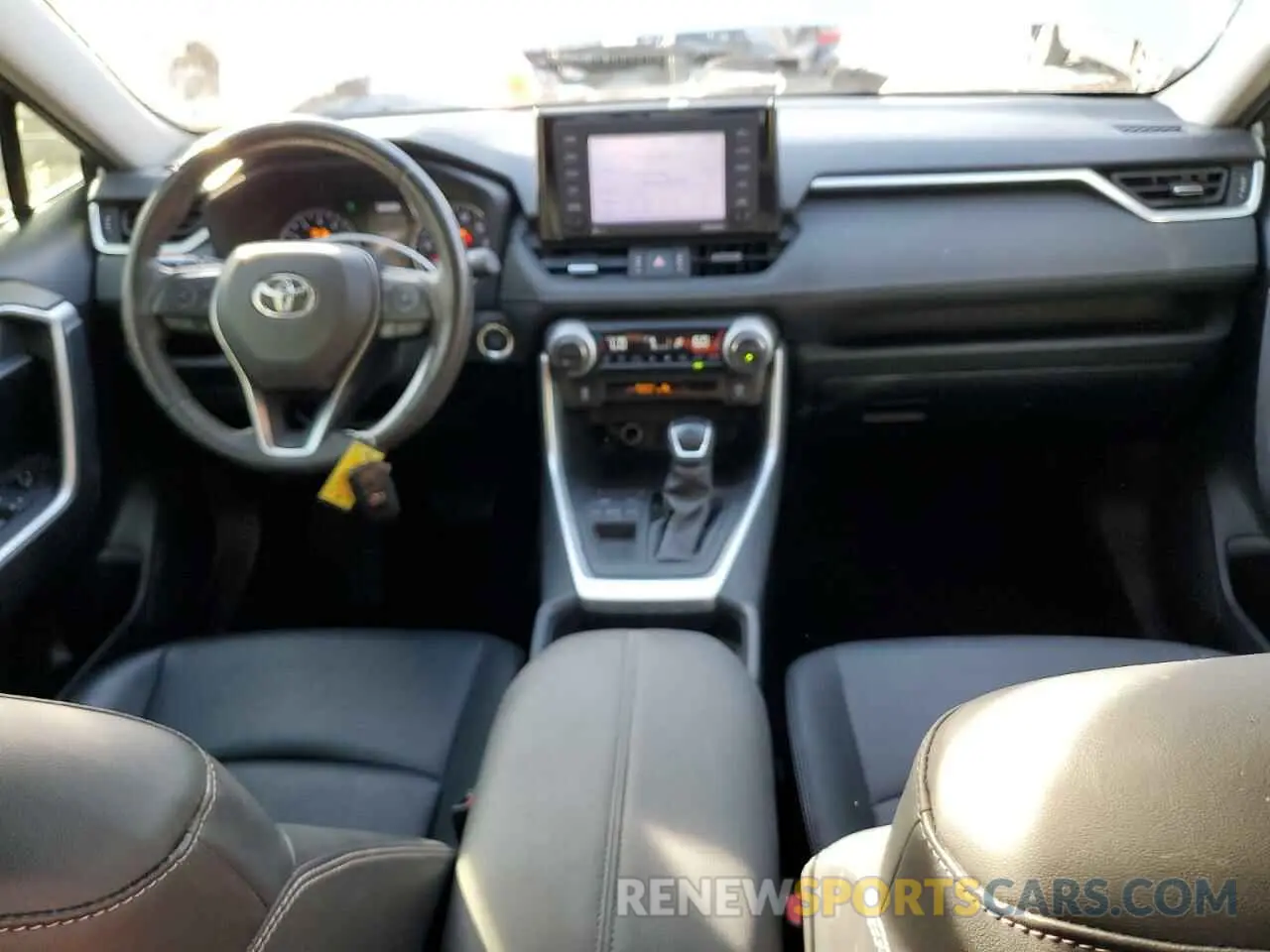 8 fotografías del automóvil dañado JTMC1RFV9LJ017363 TOYOTA RAV4 2020