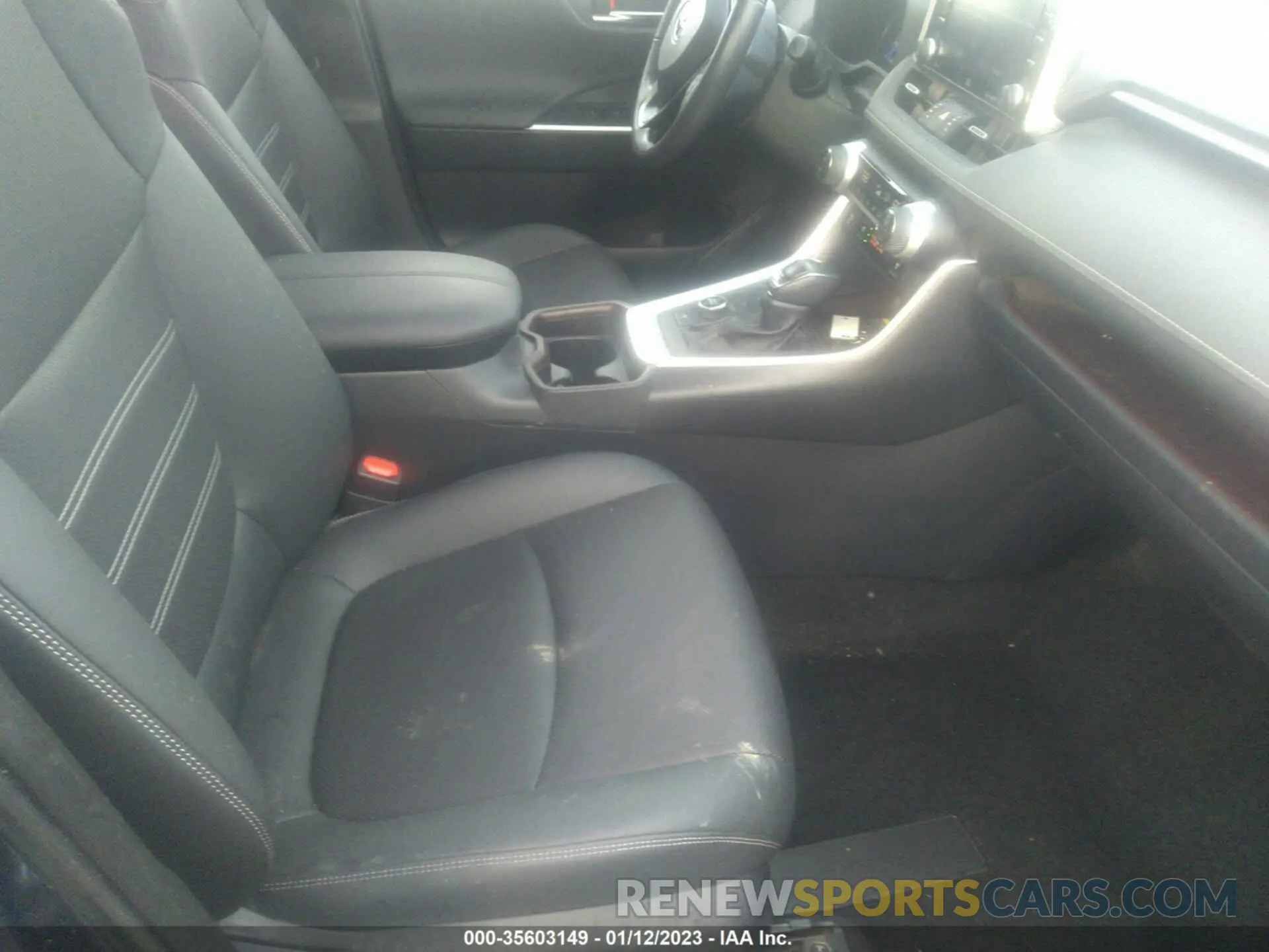 5 fotografías del automóvil dañado JTMDWRFV2LD533195 TOYOTA RAV4 2020