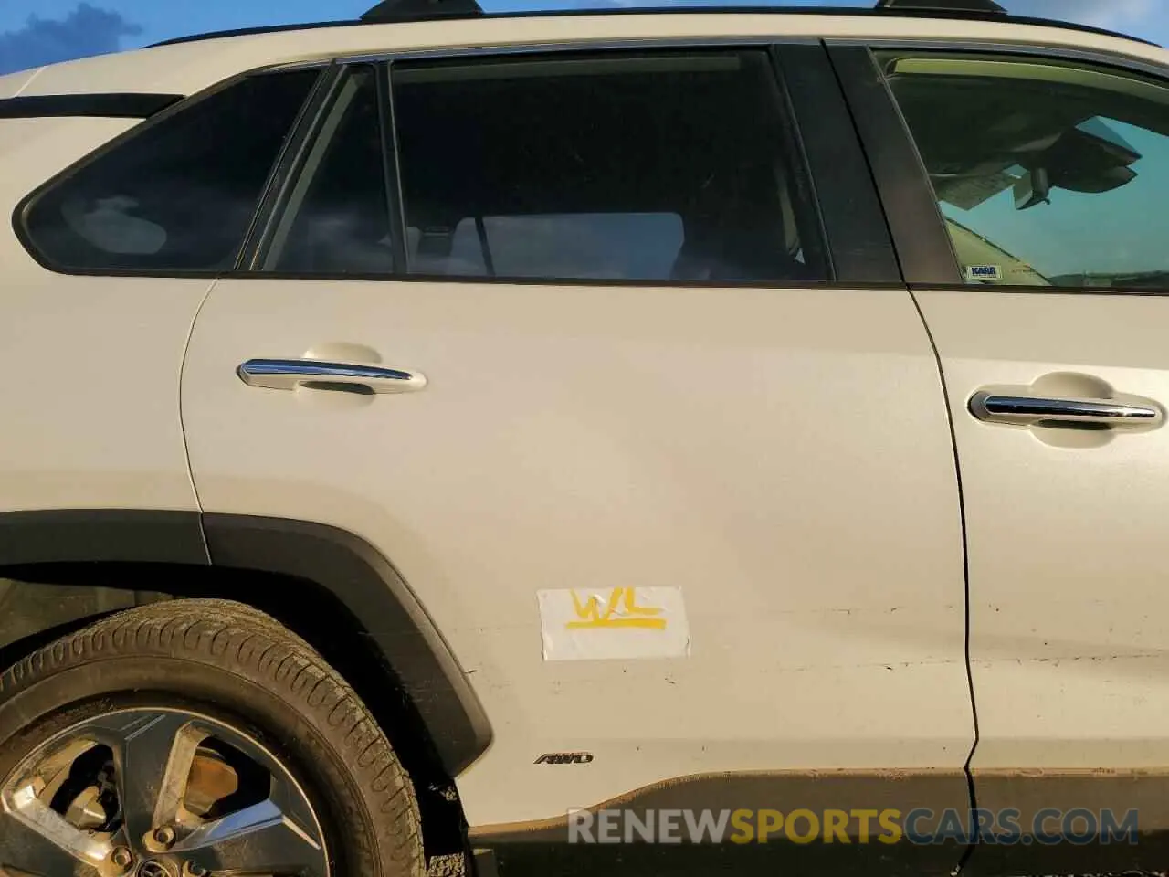 13 fotografías del automóvil dañado JTMDWRFV9LD536871 TOYOTA RAV4 2020