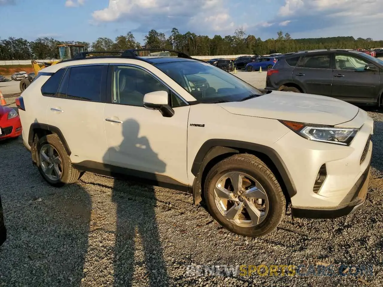 4 fotografías del automóvil dañado JTMDWRFV9LD536871 TOYOTA RAV4 2020