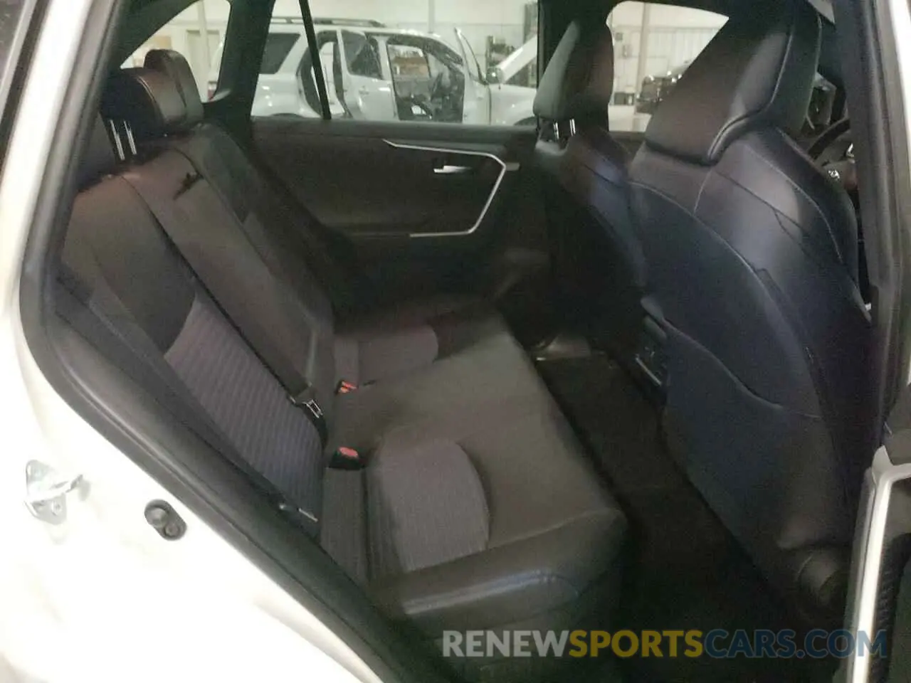 11 fotografías del automóvil dañado JTMEWRFV1LJ043370 TOYOTA RAV4 2020