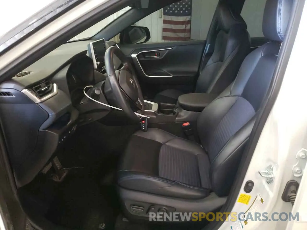 7 fotografías del automóvil dañado JTMEWRFV1LJ043370 TOYOTA RAV4 2020