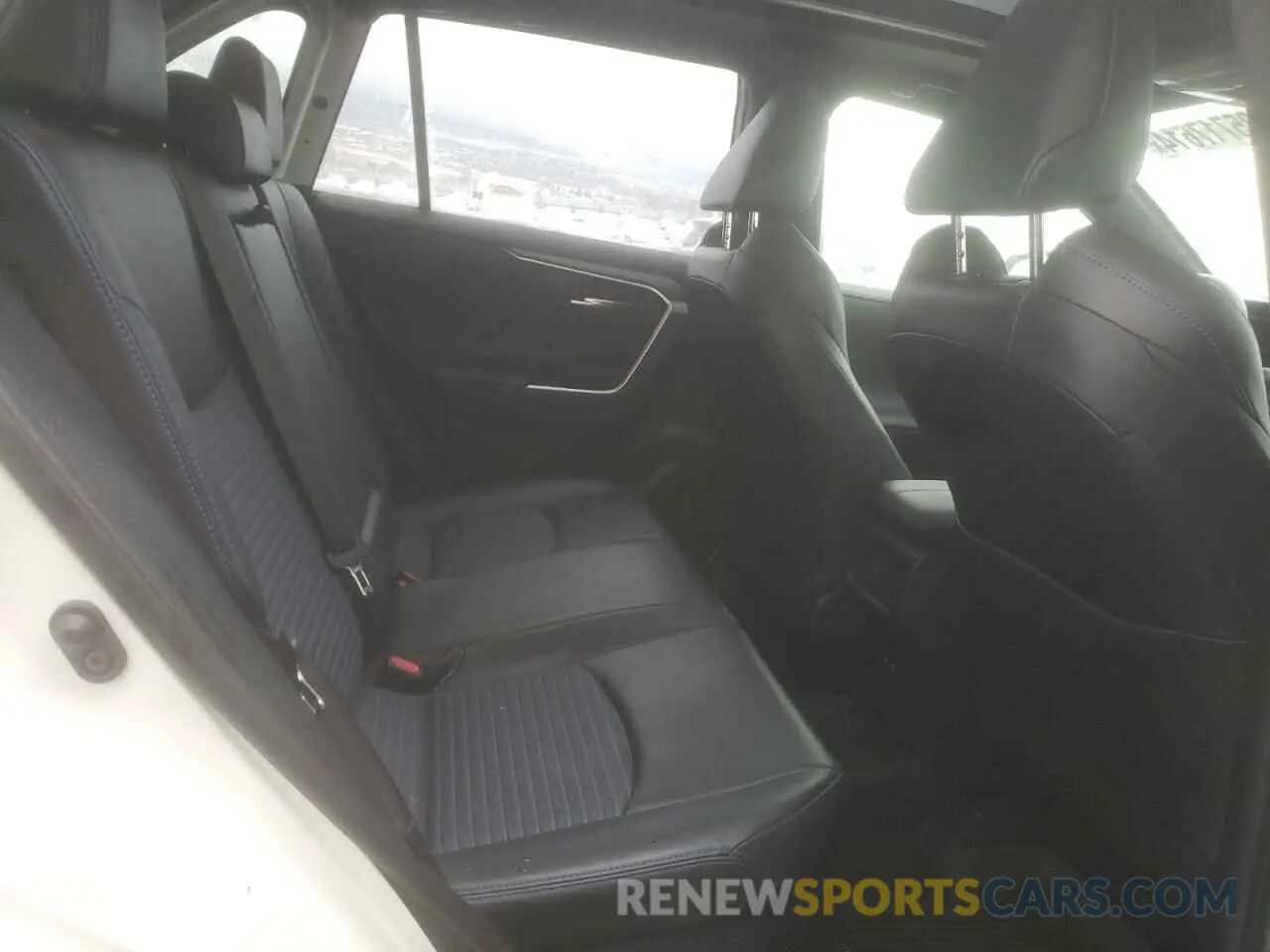 11 fotografías del automóvil dañado JTMEWRFV4LJ034954 TOYOTA RAV4 2020