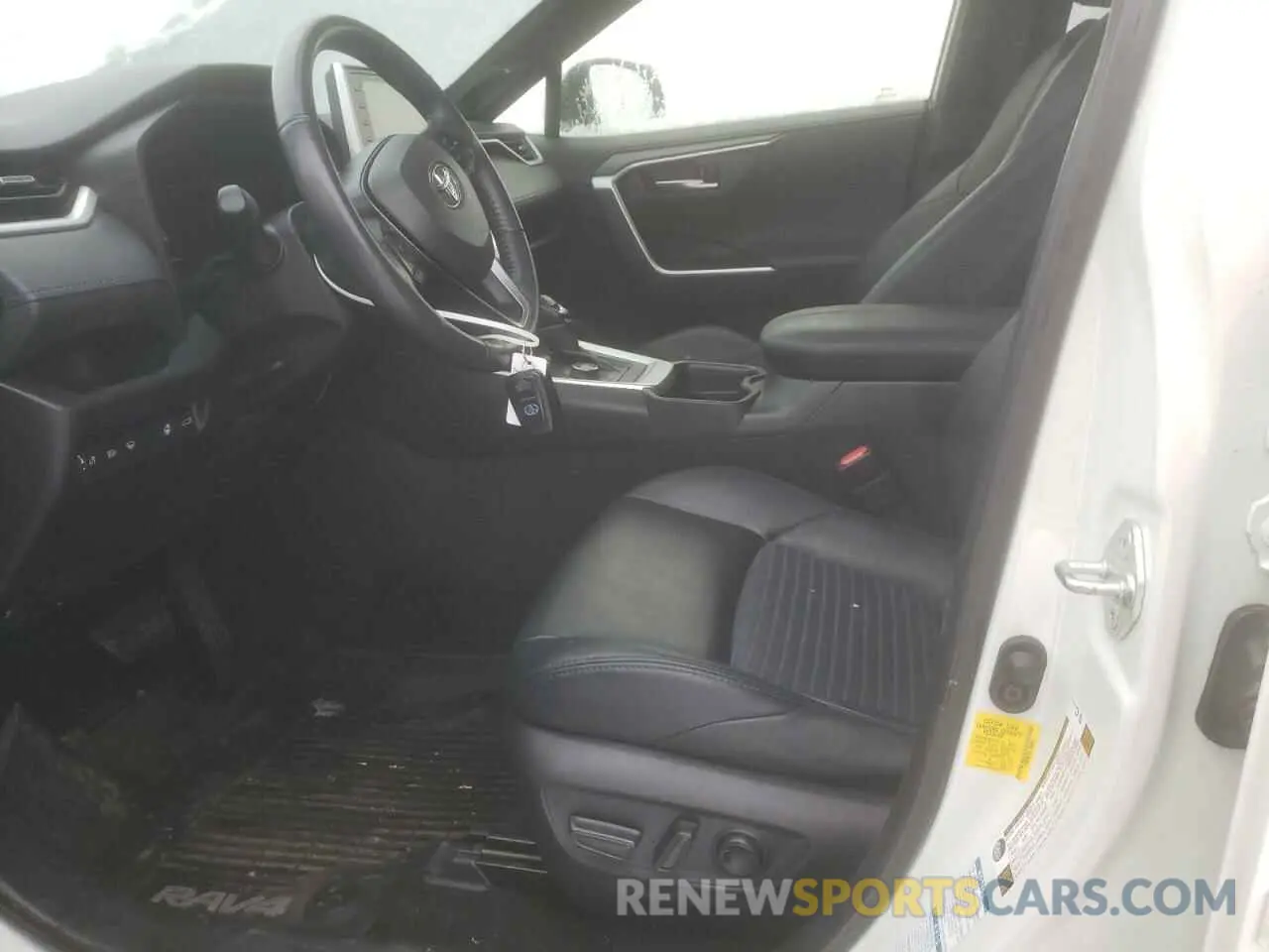 7 fotografías del automóvil dañado JTMEWRFV4LJ034954 TOYOTA RAV4 2020