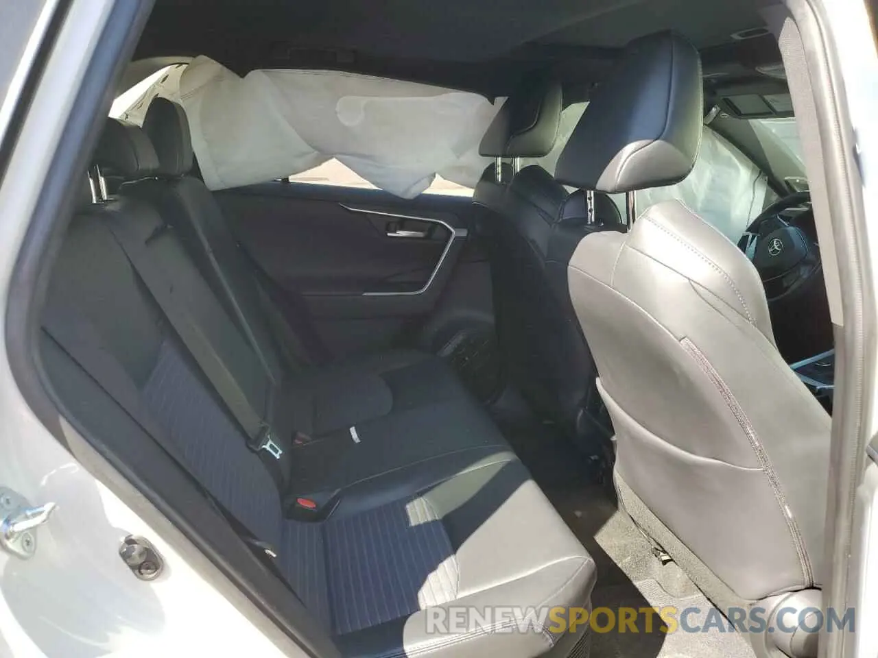 11 fotografías del automóvil dañado JTMEWRFV4LJ046182 TOYOTA RAV4 2020
