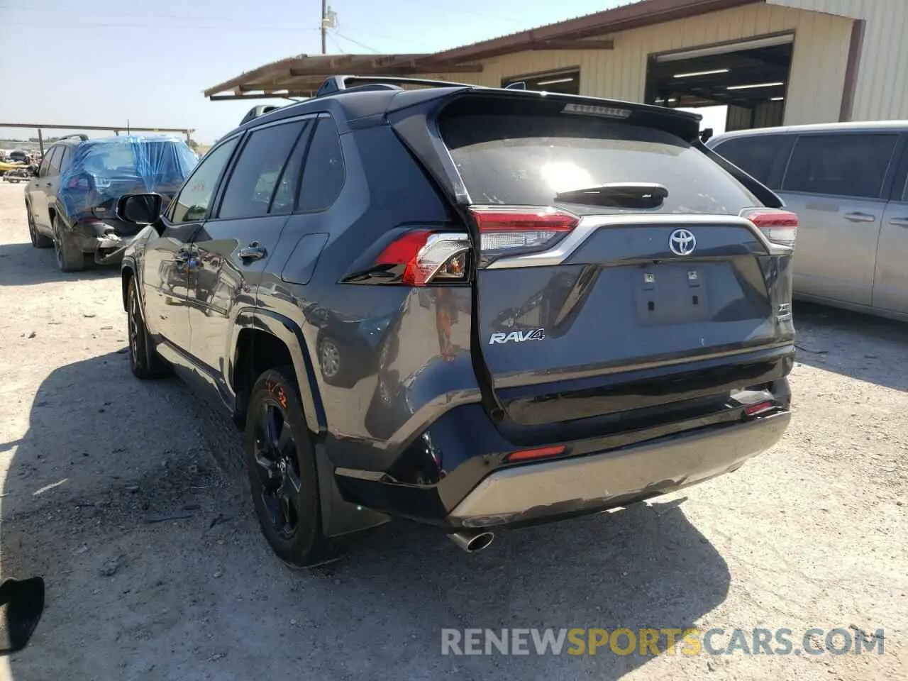 3 fotografías del automóvil dañado JTMEWRFV8LD547865 TOYOTA RAV4 2020