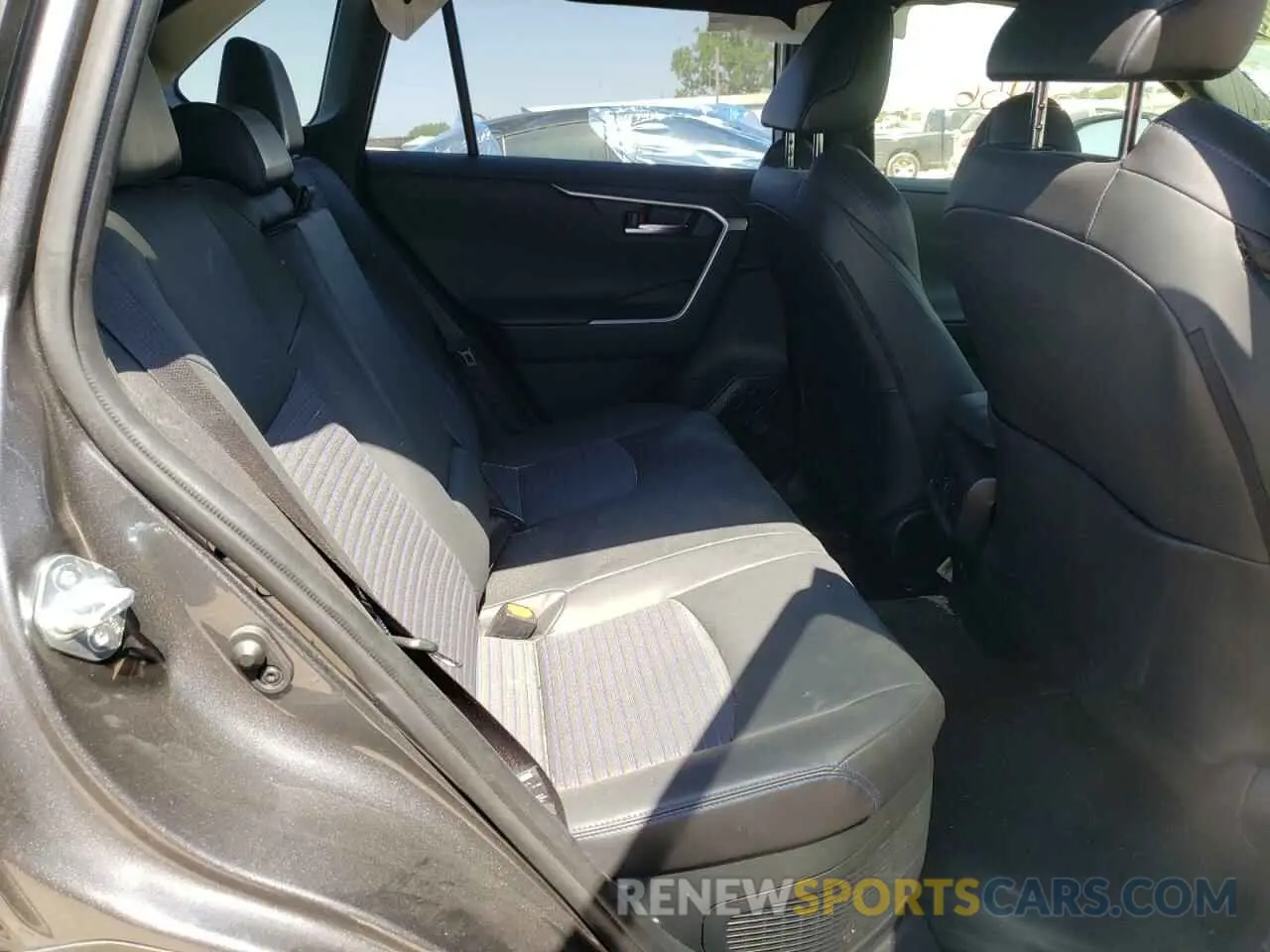 6 fotografías del automóvil dañado JTMEWRFV8LD547865 TOYOTA RAV4 2020