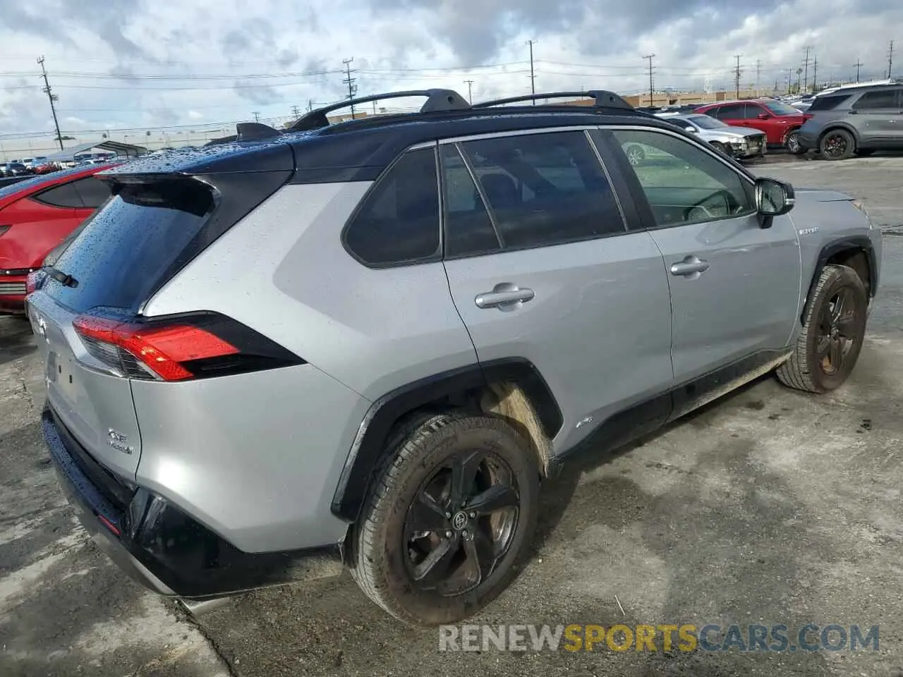 3 fotografías del automóvil dañado JTMEWRFV8LD551236 TOYOTA RAV4 2020