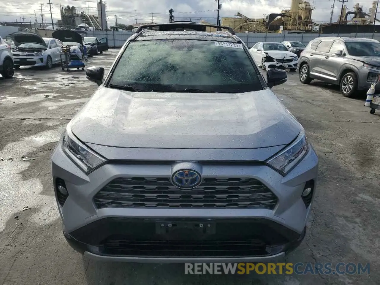 5 fotografías del automóvil dañado JTMEWRFV8LD551236 TOYOTA RAV4 2020
