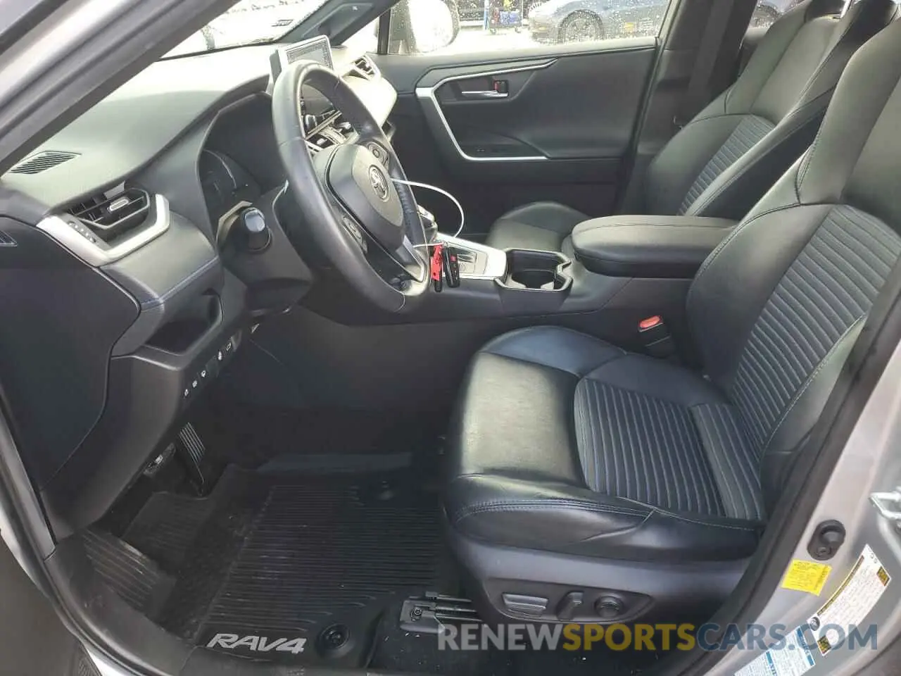 7 fotografías del automóvil dañado JTMEWRFV8LD551236 TOYOTA RAV4 2020