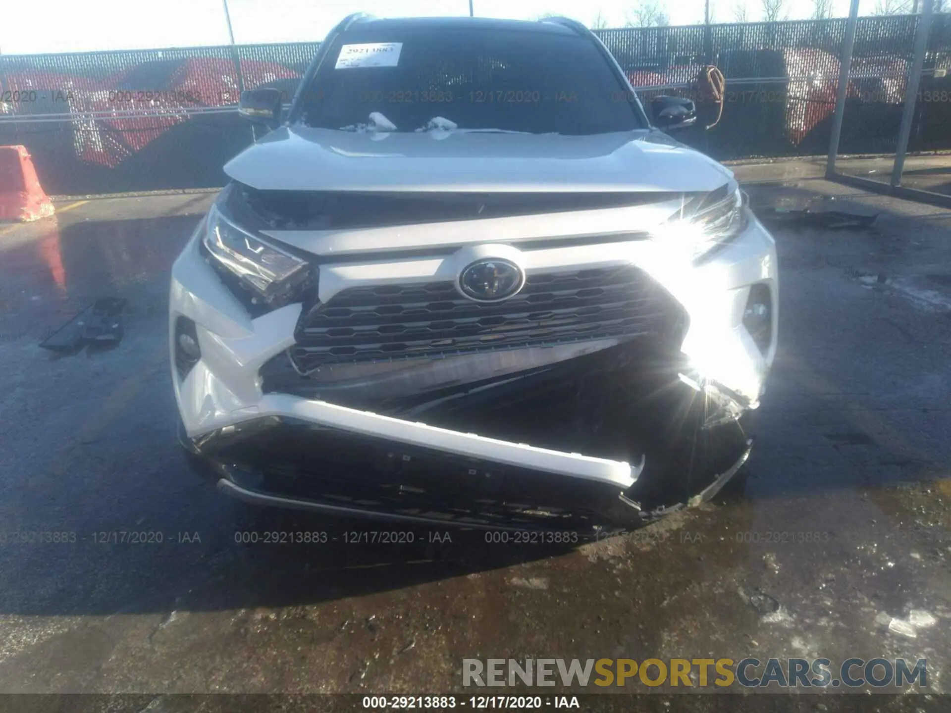6 fotografías del automóvil dañado JTMEWRFV8LJ030776 TOYOTA RAV4 2020