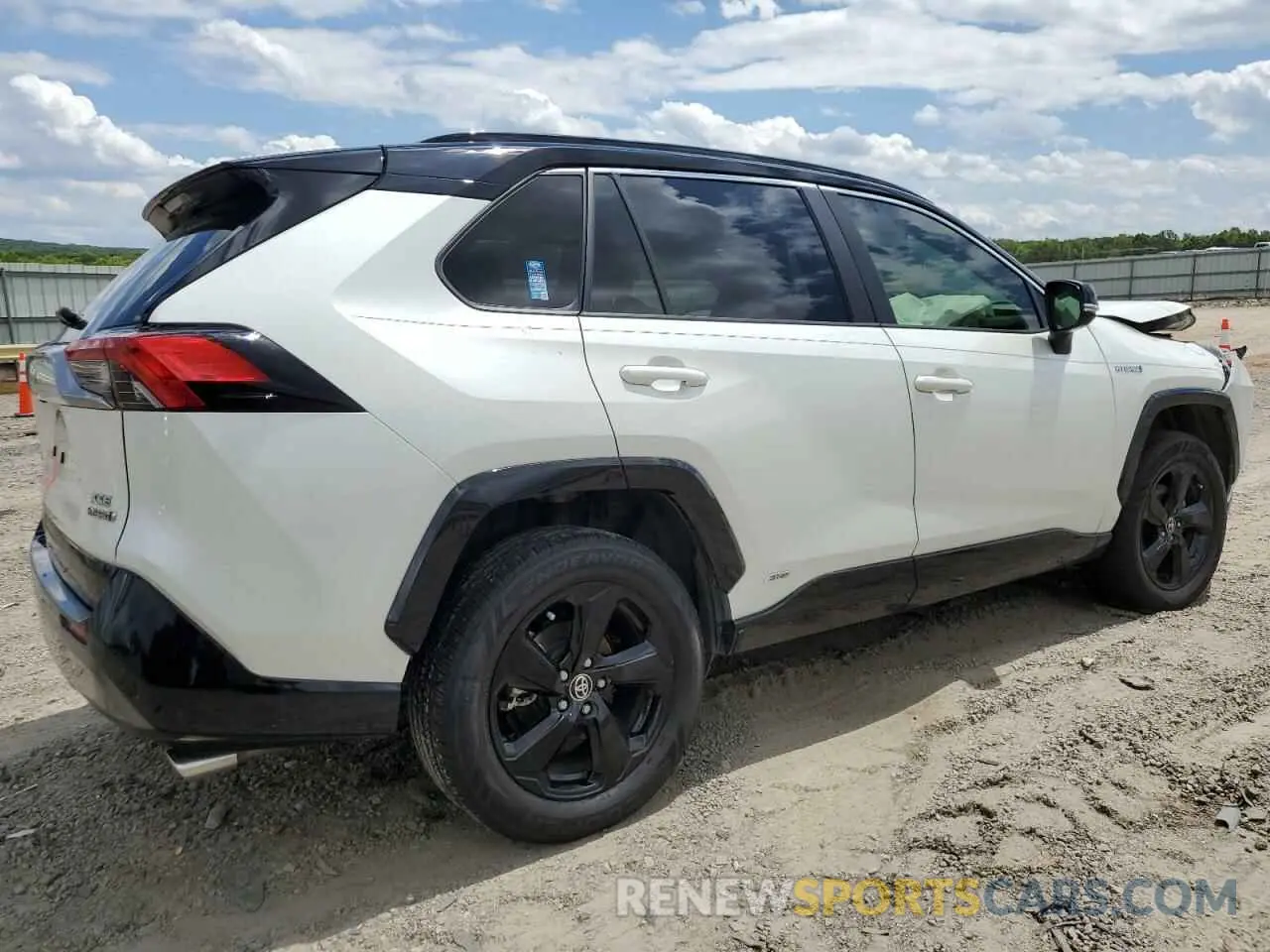 3 fotografías del automóvil dañado JTMEWRFV9LD539385 TOYOTA RAV4 2020