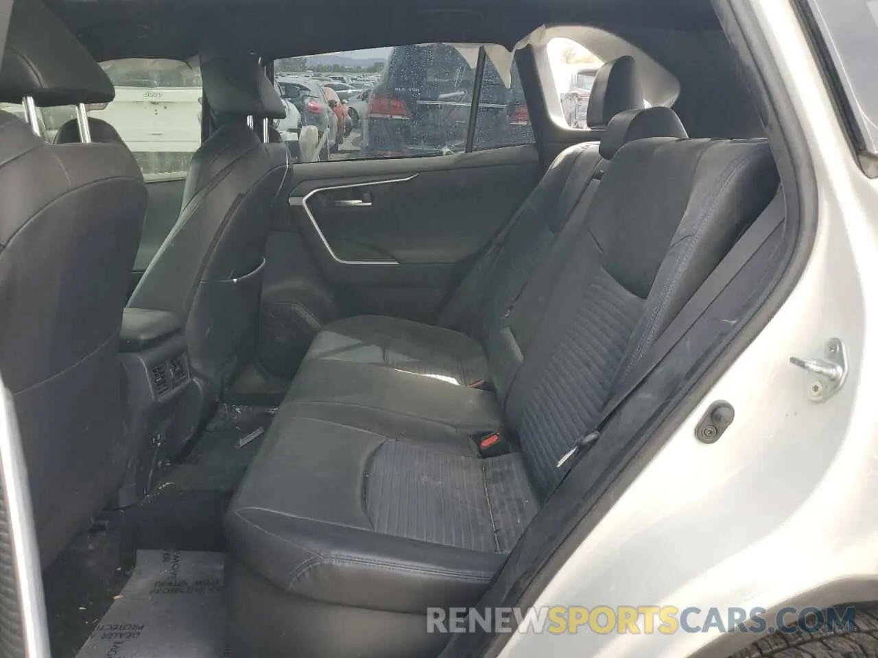 12 fotografías del automóvil dañado JTMEWRFVXLD528668 TOYOTA RAV4 2020