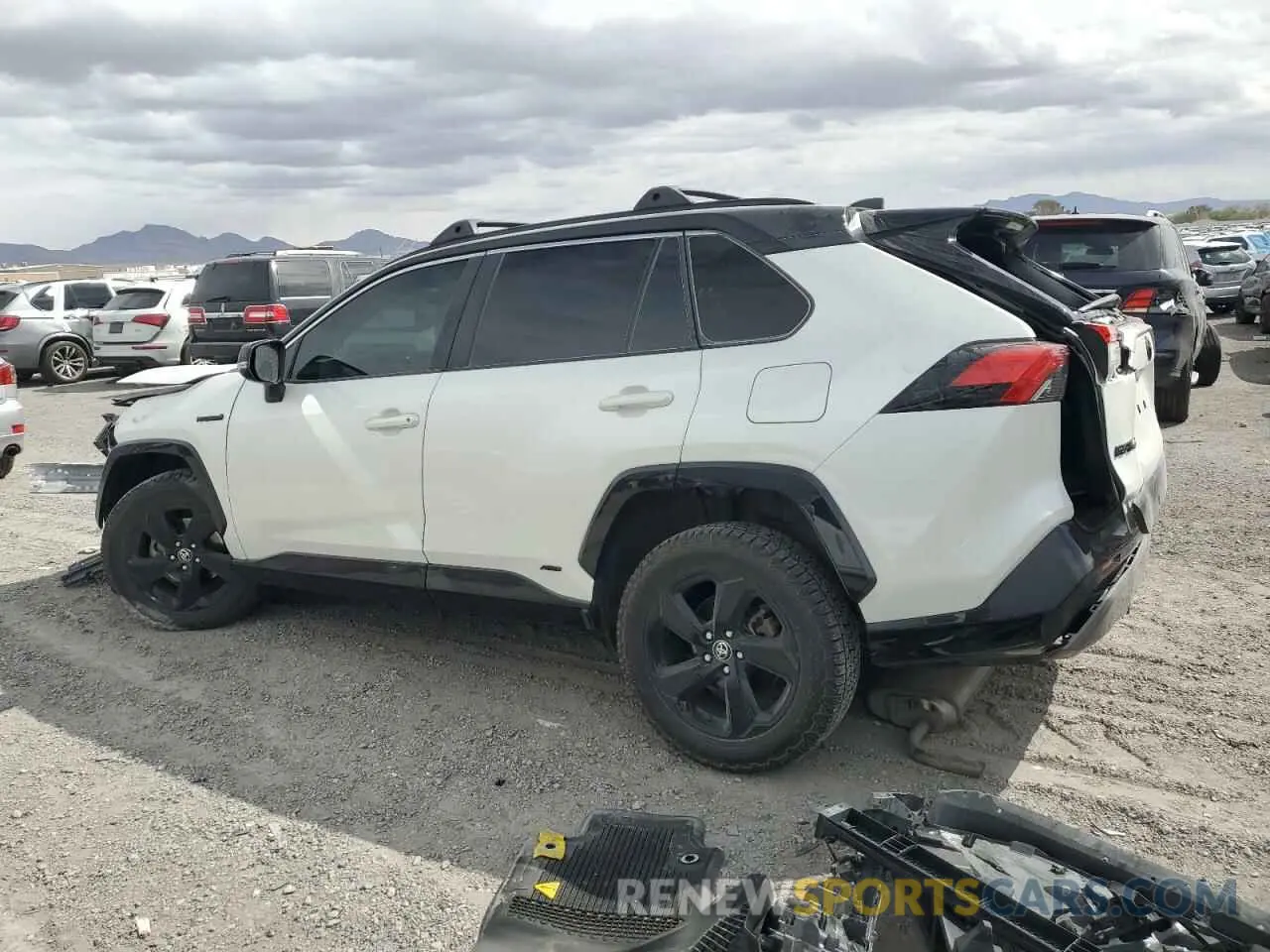 2 fotografías del automóvil dañado JTMEWRFVXLD528668 TOYOTA RAV4 2020