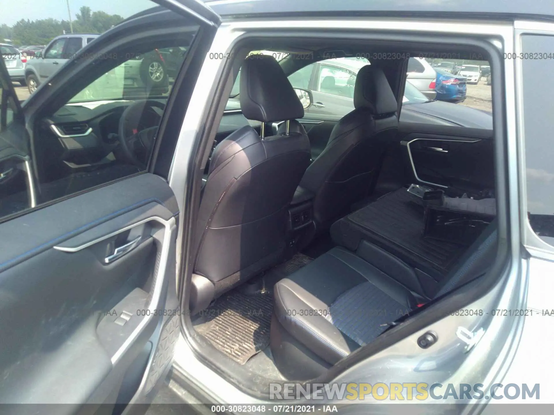 8 fotografías del automóvil dañado JTMEWRFVXLJ032304 TOYOTA RAV4 2020