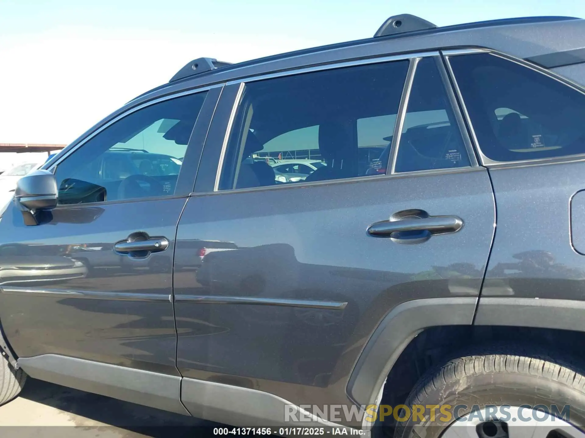 15 fotografías del automóvil dañado JTMF1RFV9LD530950 TOYOTA RAV4 2020