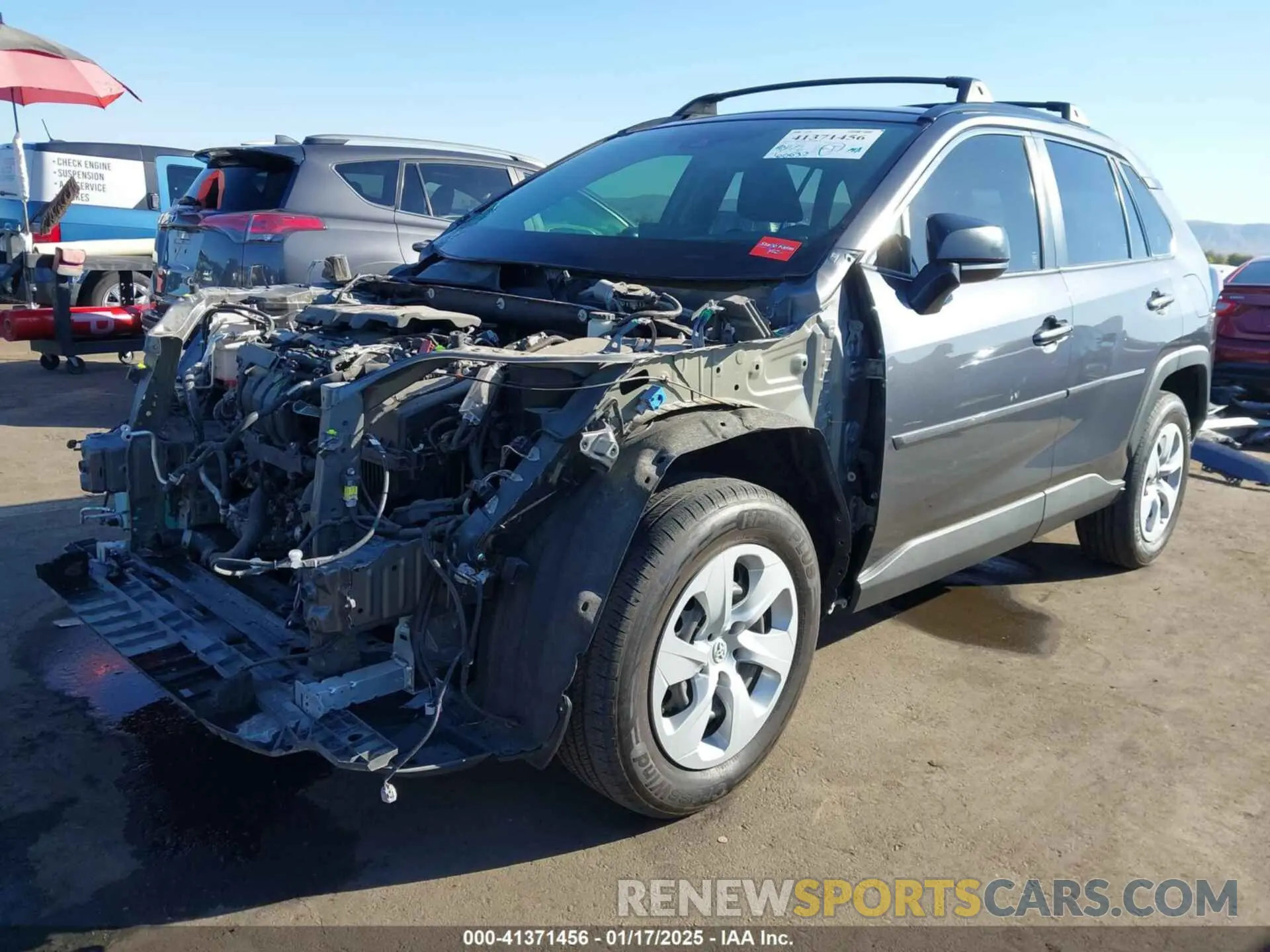 2 fotografías del automóvil dañado JTMF1RFV9LD530950 TOYOTA RAV4 2020