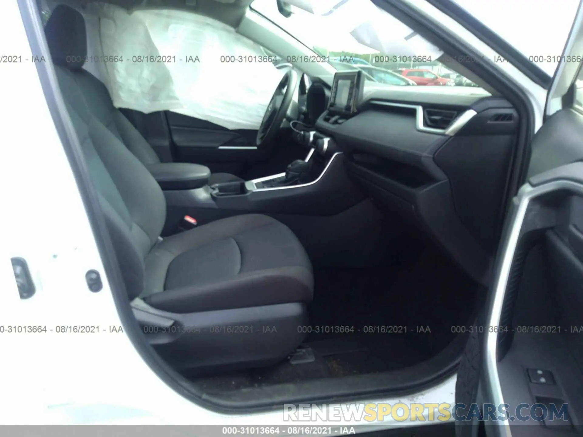 5 fotografías del automóvil dañado JTMG1RFV2LD050320 TOYOTA RAV4 2020