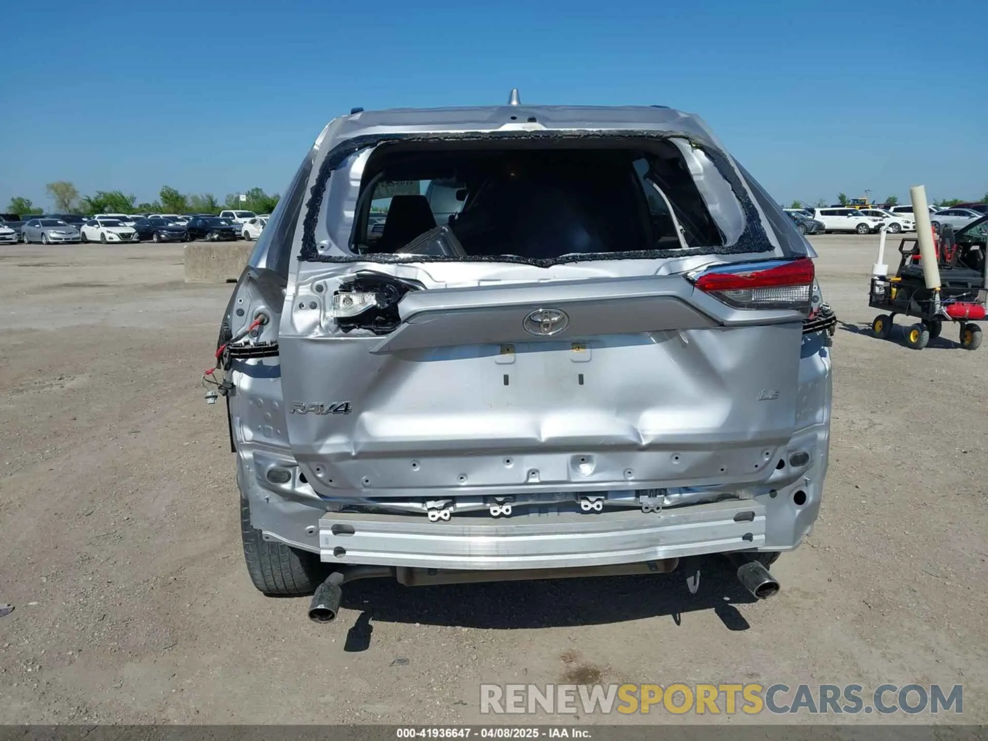 17 fotografías del automóvil dañado JTMH1RFV3LD060097 TOYOTA RAV4 2020