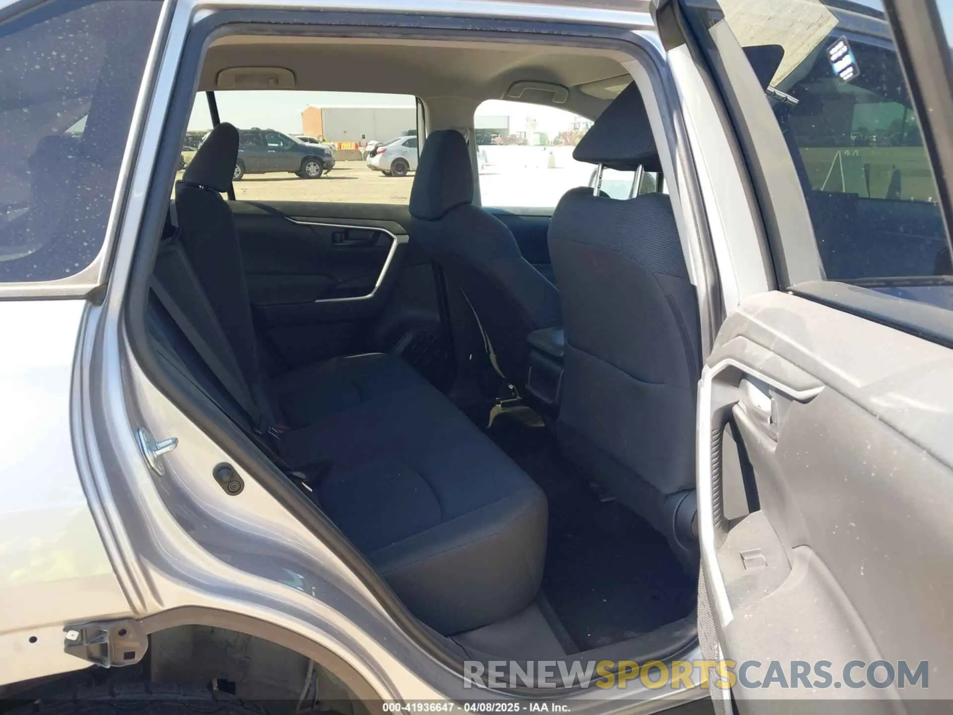 8 fotografías del automóvil dañado JTMH1RFV3LD060097 TOYOTA RAV4 2020