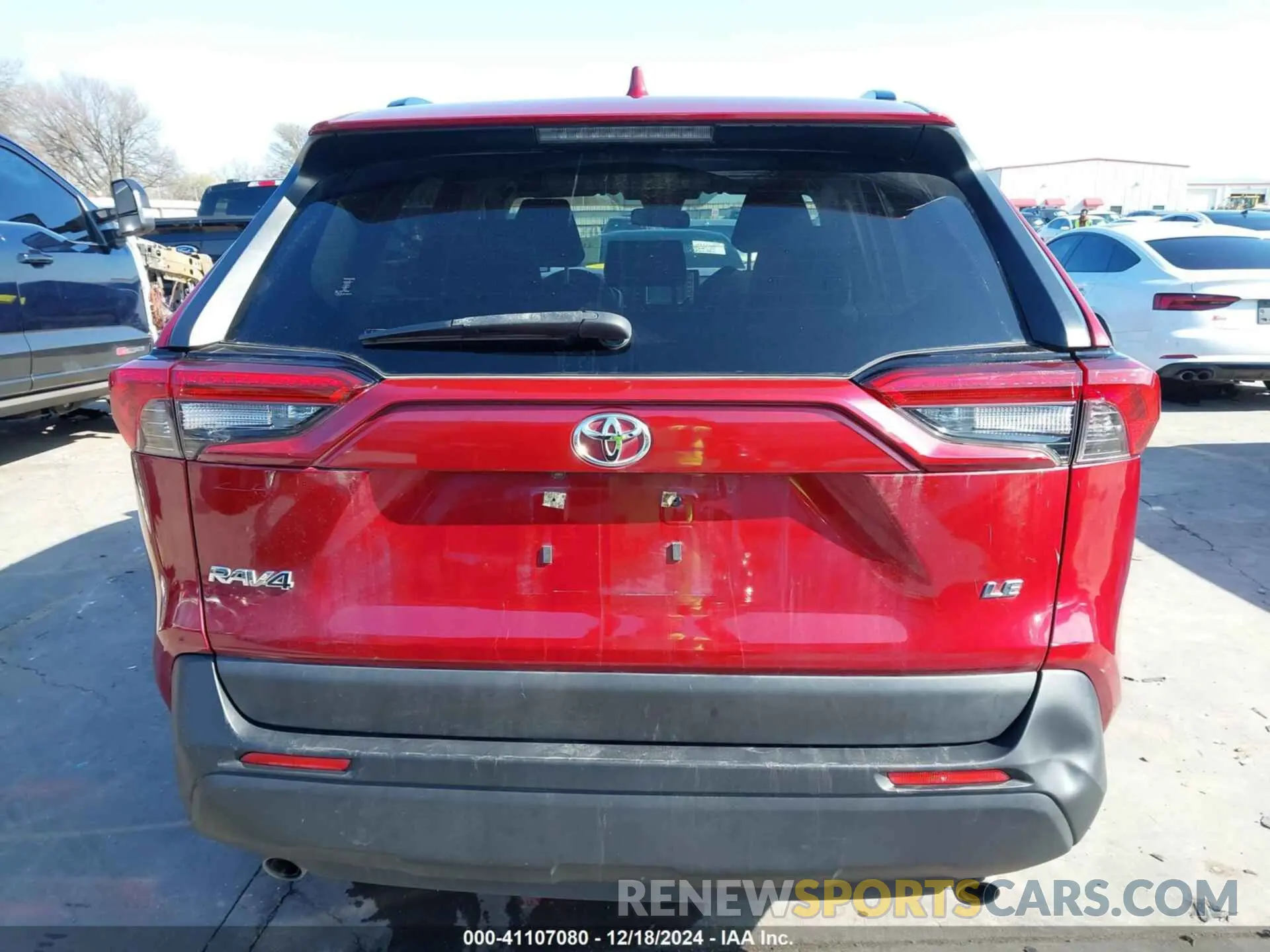 17 fotografías del automóvil dañado JTMH1RFV5LD044631 TOYOTA RAV4 2020