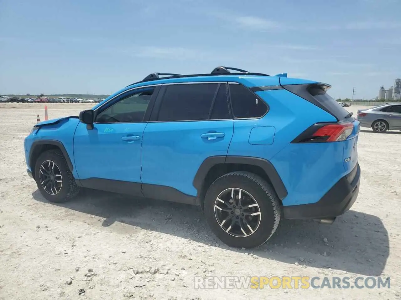 2 fotografías del automóvil dañado JTMH1RFVXLD052031 TOYOTA RAV4 2020