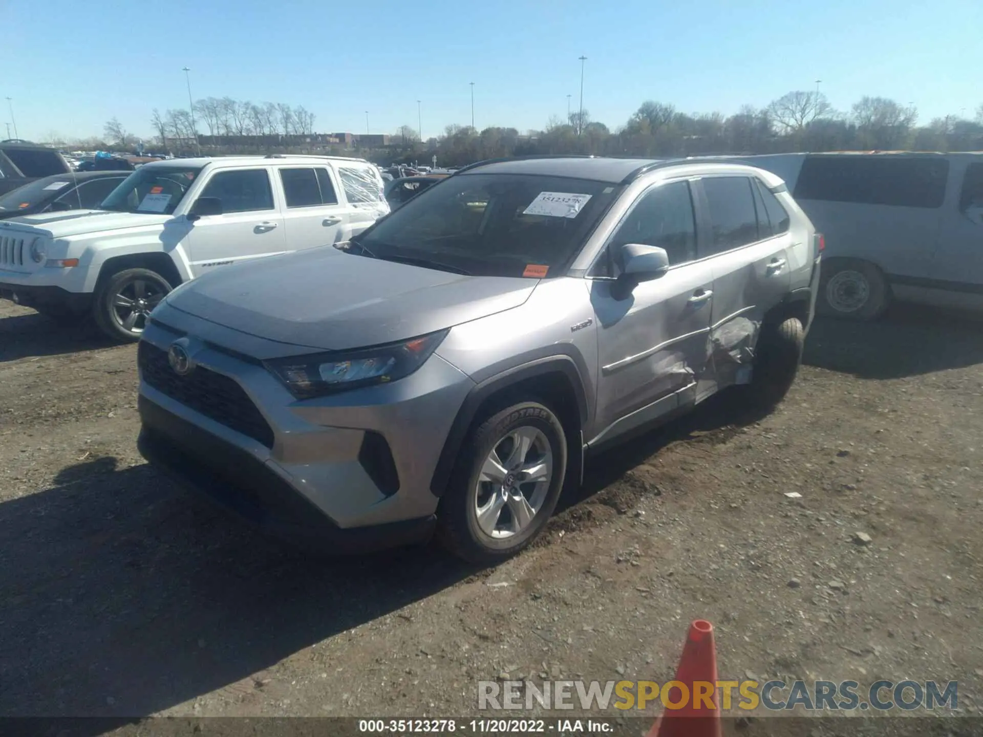 2 fotografías del automóvil dañado JTMMWRFV0LD058243 TOYOTA RAV4 2020