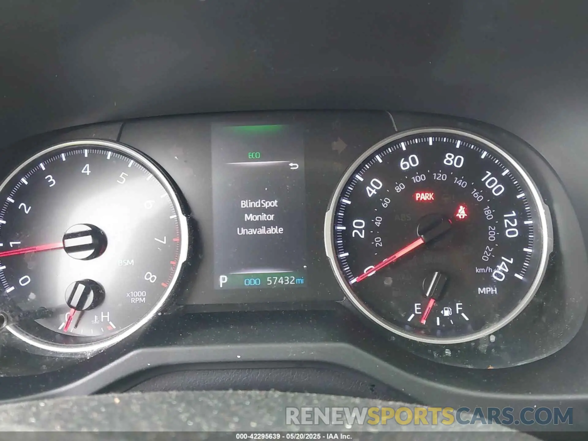 15 fotografías del automóvil dañado JTMP1RFV0LD529822 TOYOTA RAV4 2020
