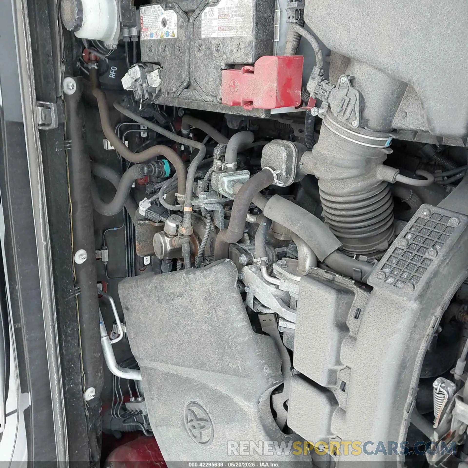 9 fotografías del automóvil dañado JTMP1RFV0LD529822 TOYOTA RAV4 2020