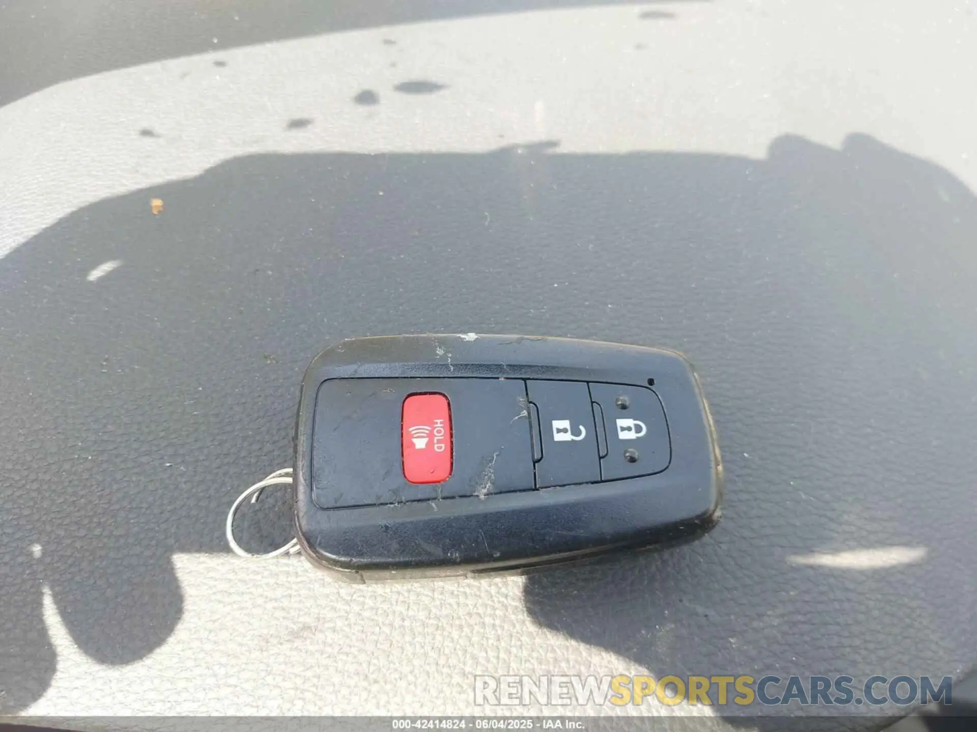 11 fotografías del automóvil dañado JTMP1RFV0LJ030911 TOYOTA RAV4 2020