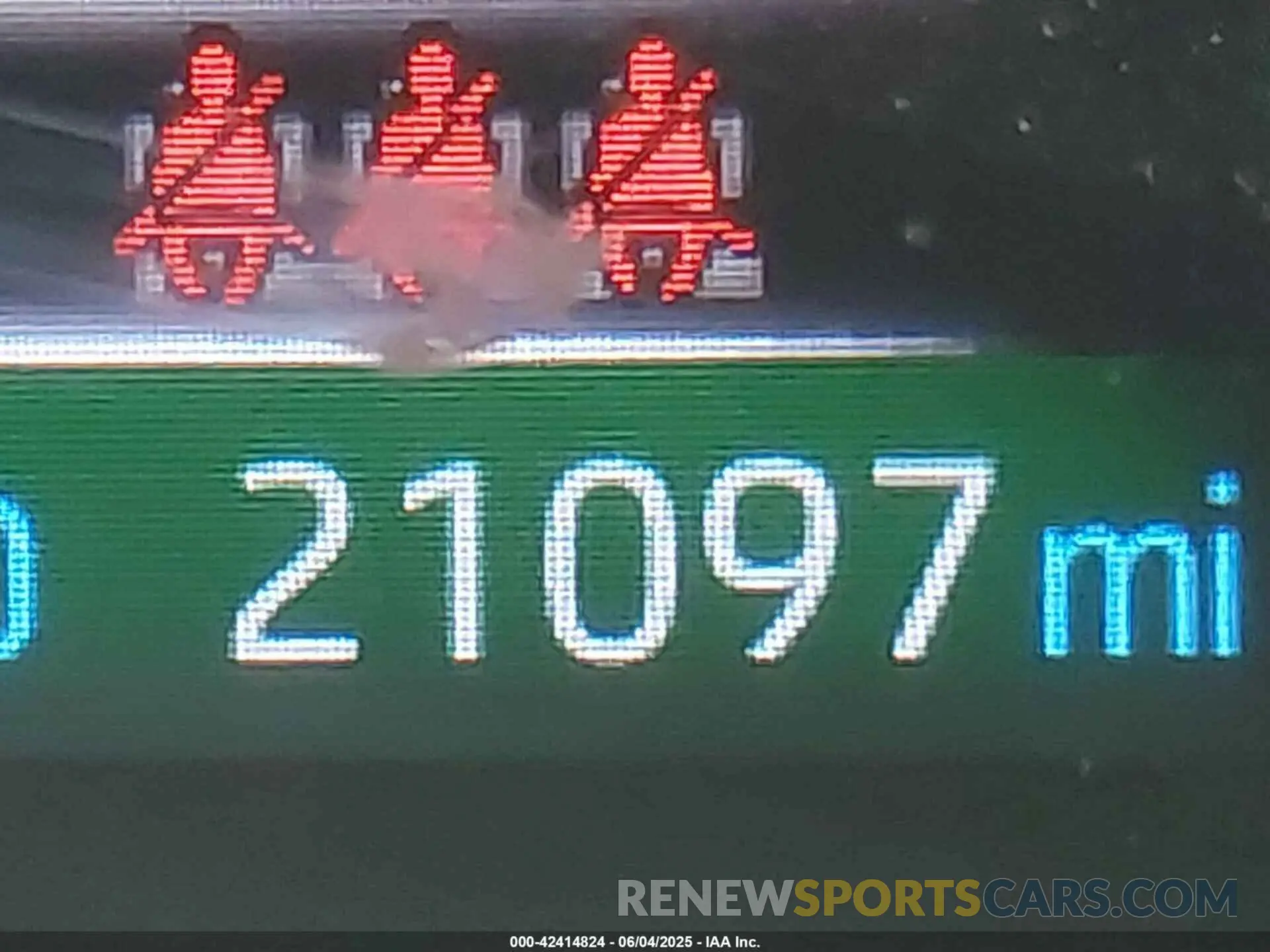 15 fotografías del automóvil dañado JTMP1RFV0LJ030911 TOYOTA RAV4 2020