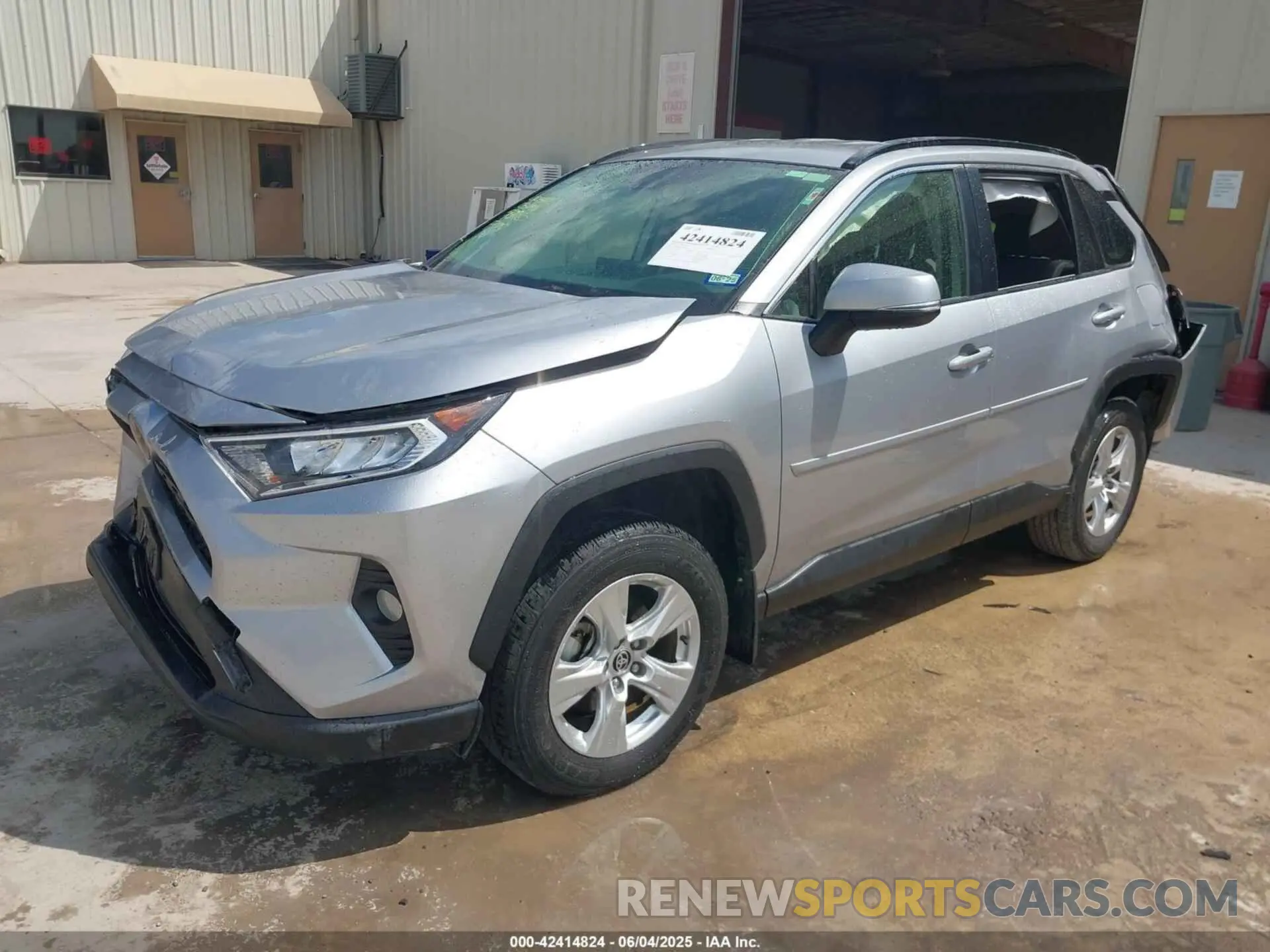 2 fotografías del automóvil dañado JTMP1RFV0LJ030911 TOYOTA RAV4 2020