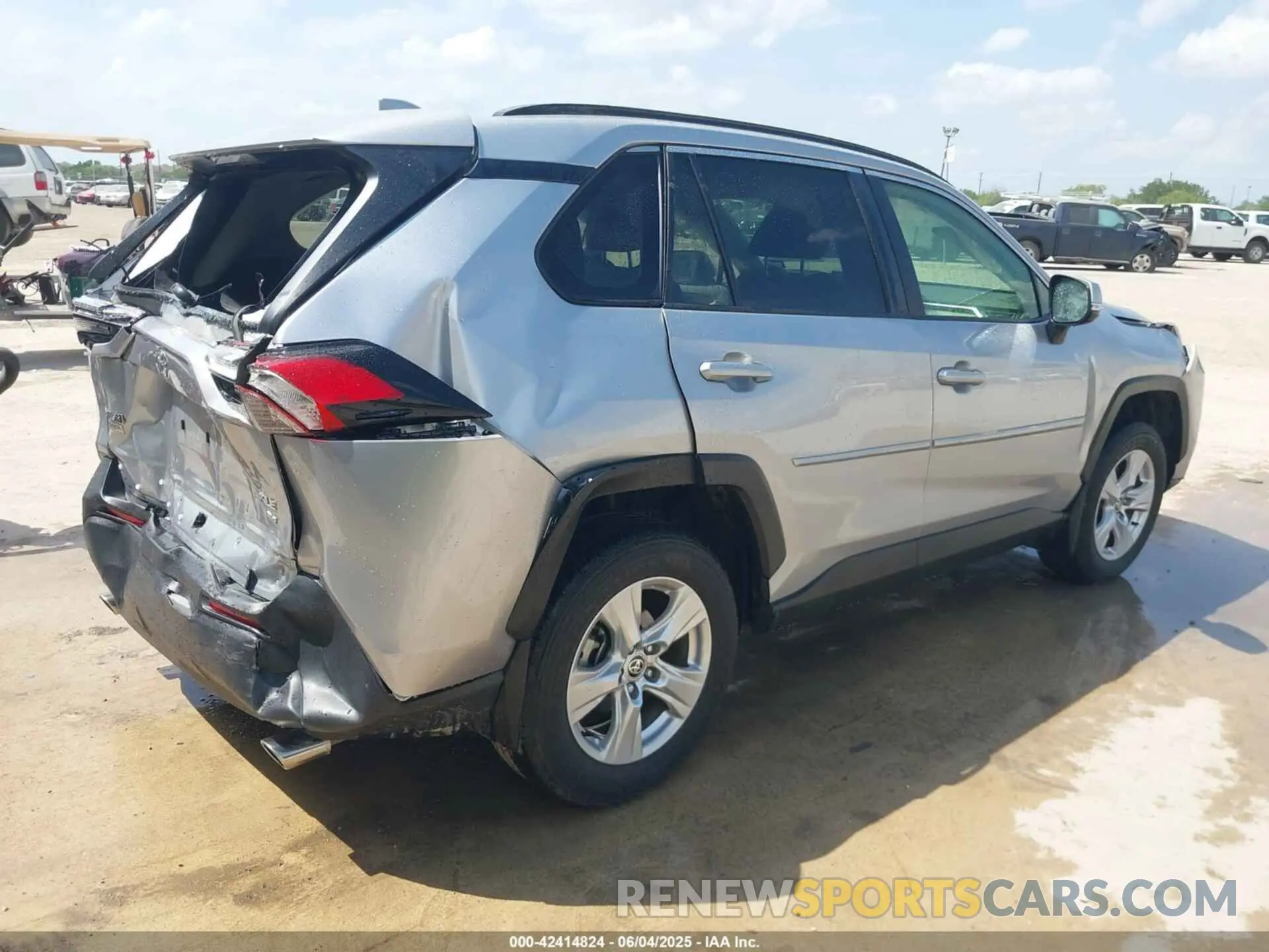 4 fotografías del automóvil dañado JTMP1RFV0LJ030911 TOYOTA RAV4 2020