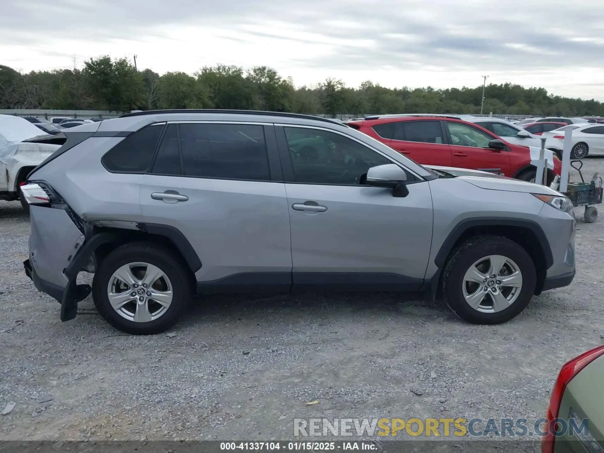 13 fotografías del automóvil dañado JTMP1RFV1LD055198 TOYOTA RAV4 2020