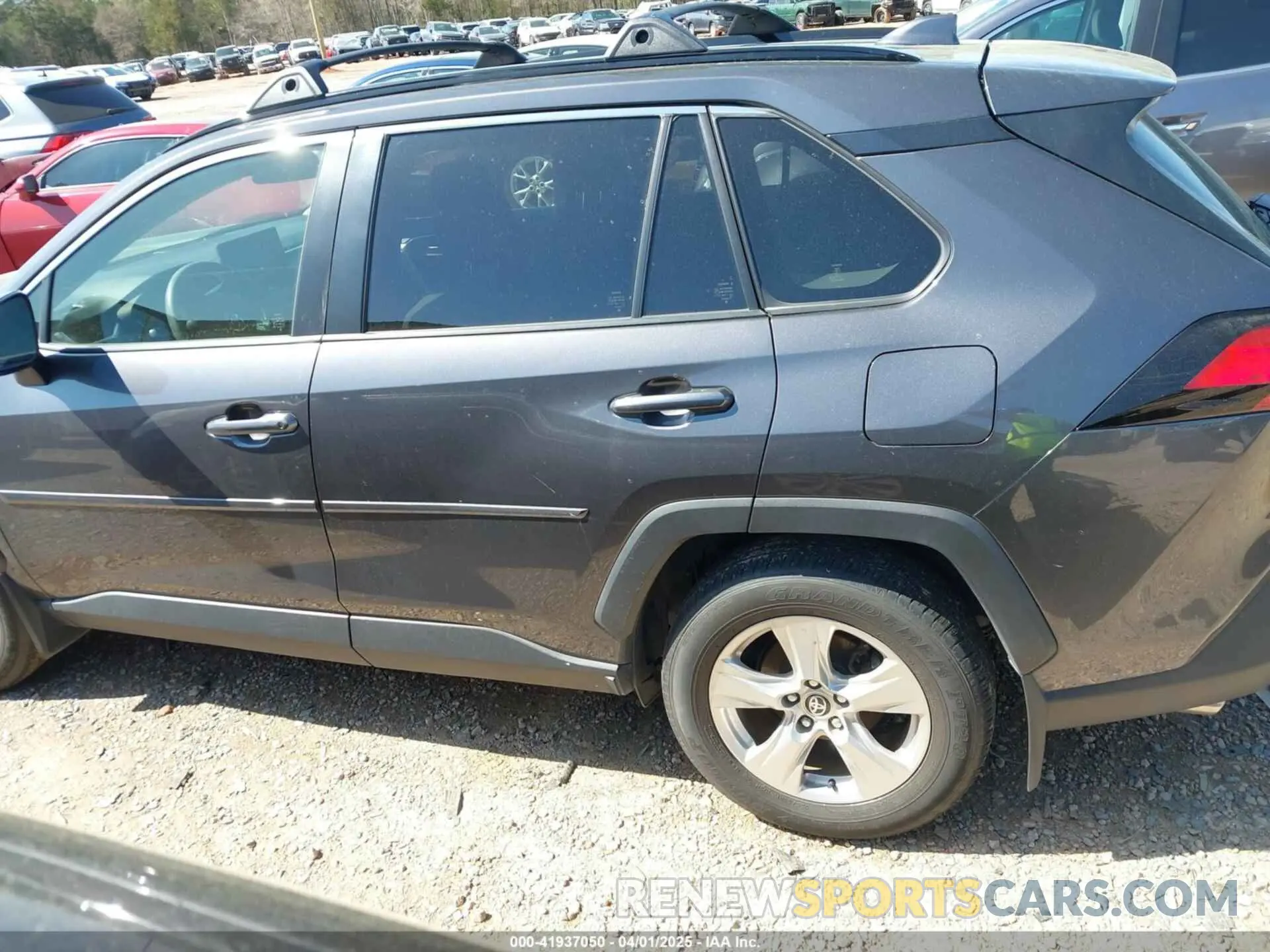 14 fotografías del automóvil dañado JTMP1RFV1LJ028732 TOYOTA RAV4 2020