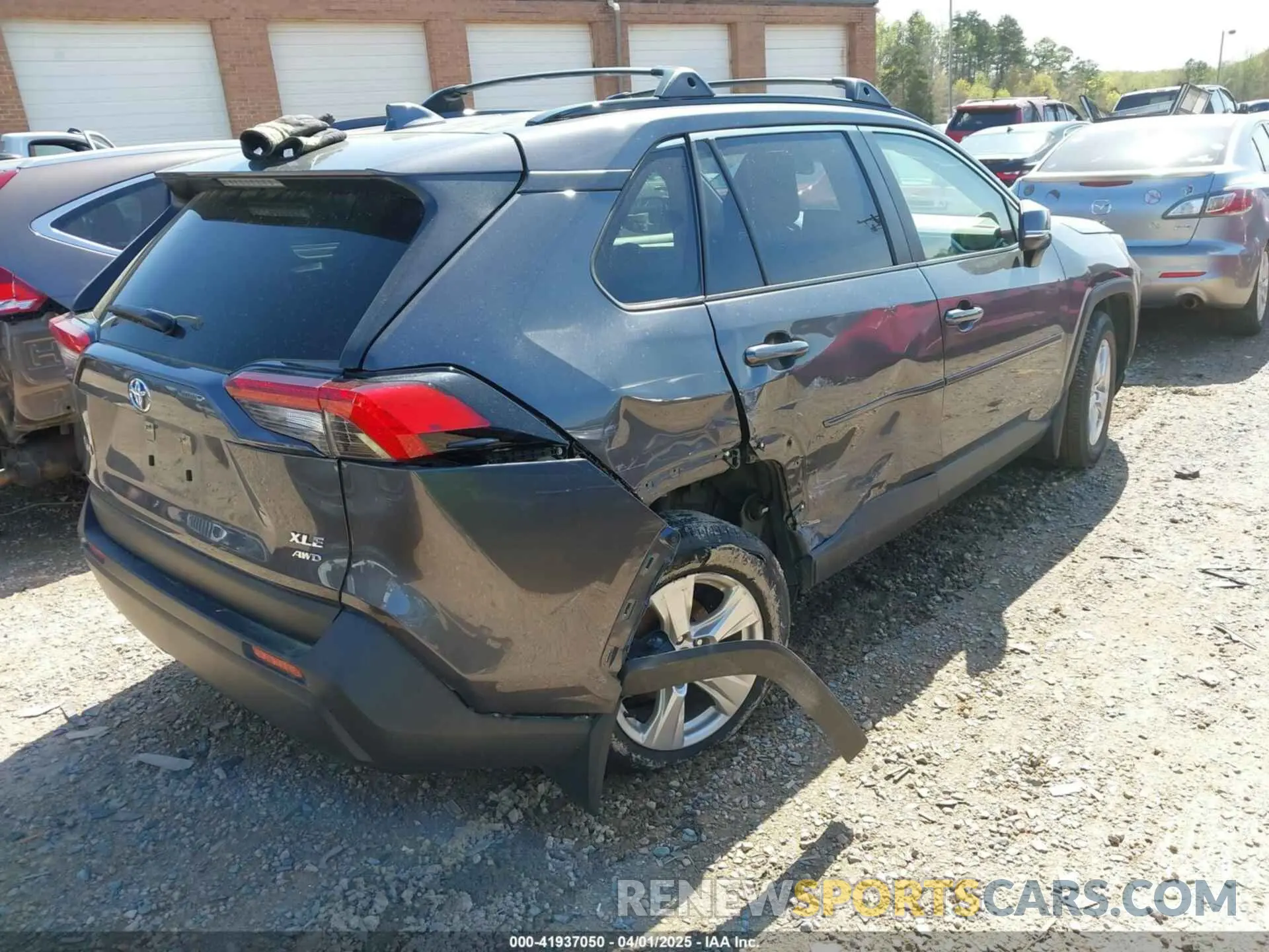 4 fotografías del automóvil dañado JTMP1RFV1LJ028732 TOYOTA RAV4 2020